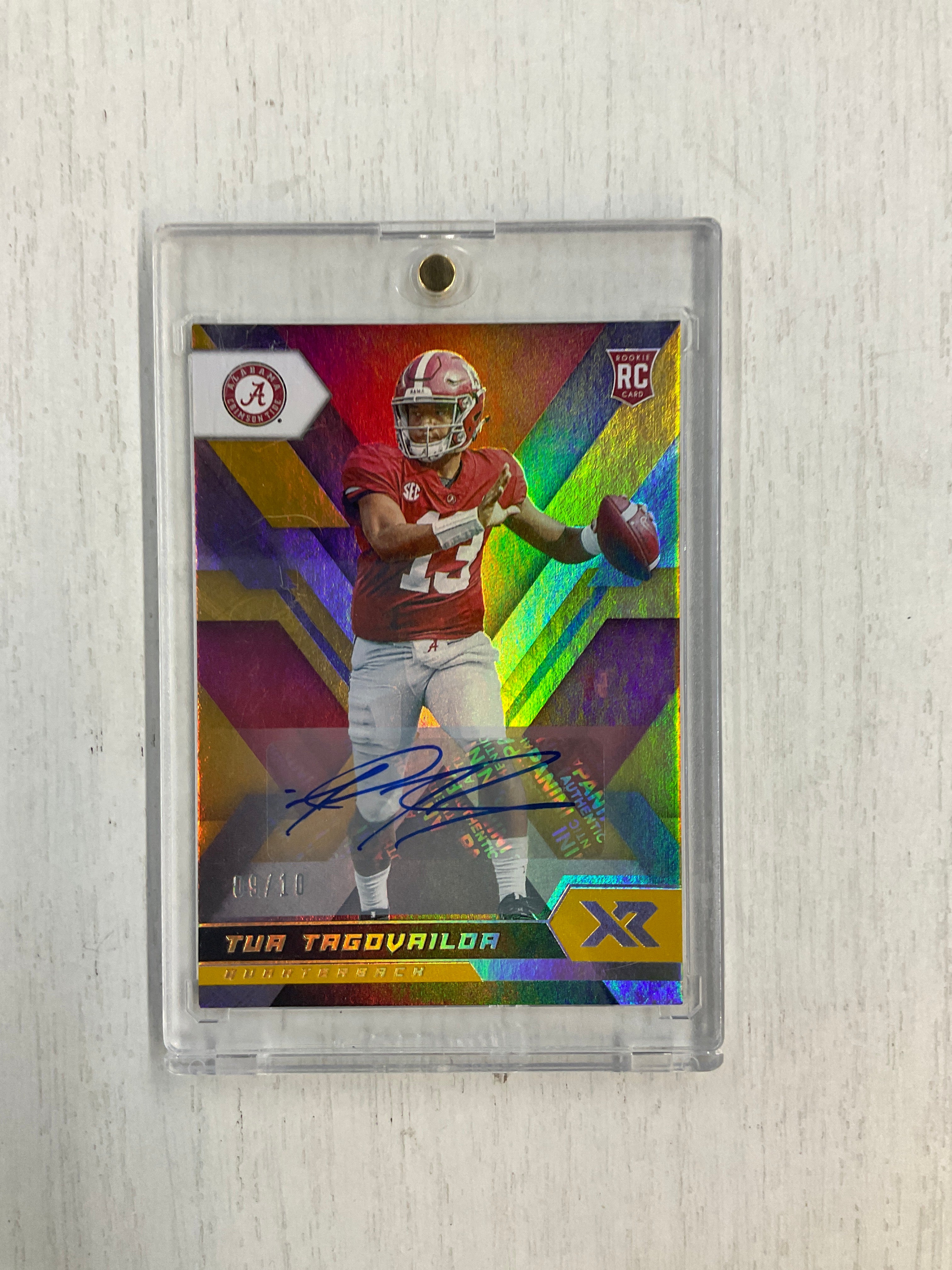2020 Chronicles Draft Tua Tagovailoa Gold Auto /10