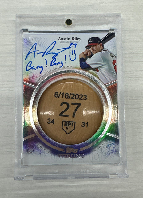 2025 Topps Sterling Austin Riley Bat Knob Auto 1/1 Braves