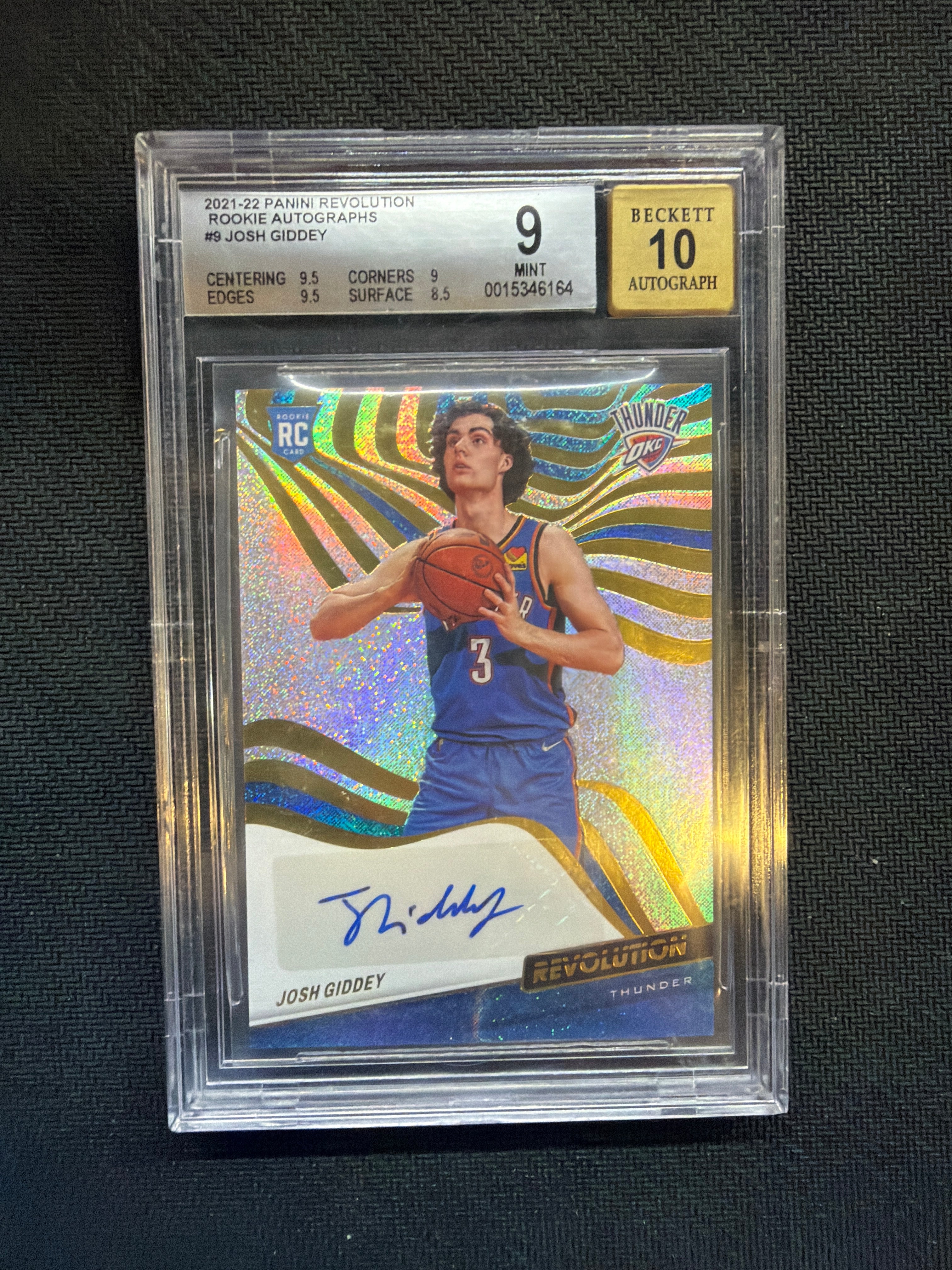 2021-22 Revolution Josh Giddey Rookie Auto BGS 9 10