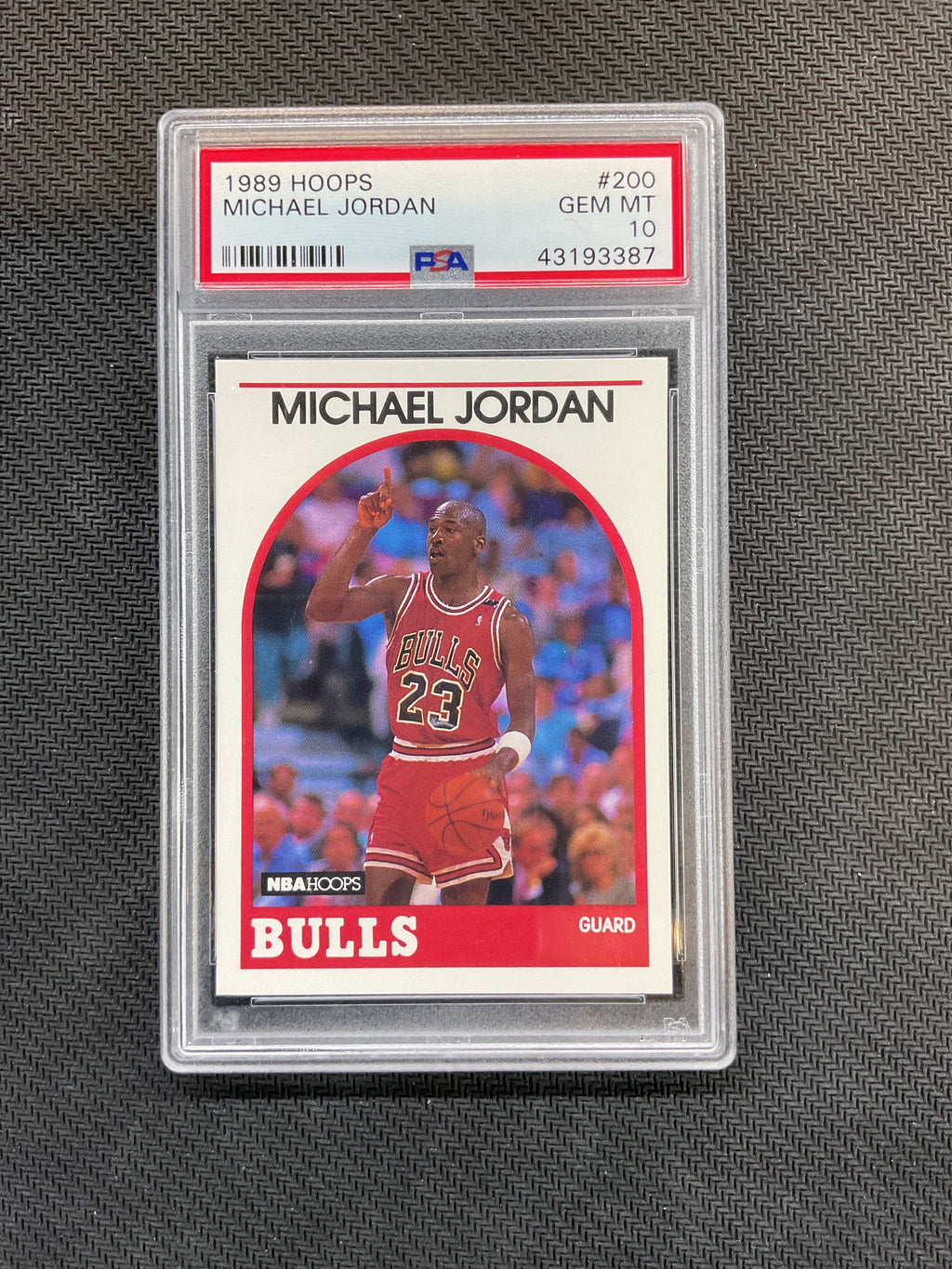 1989 Hoops Michael Jordan #200 Bulls PSA 10 387
