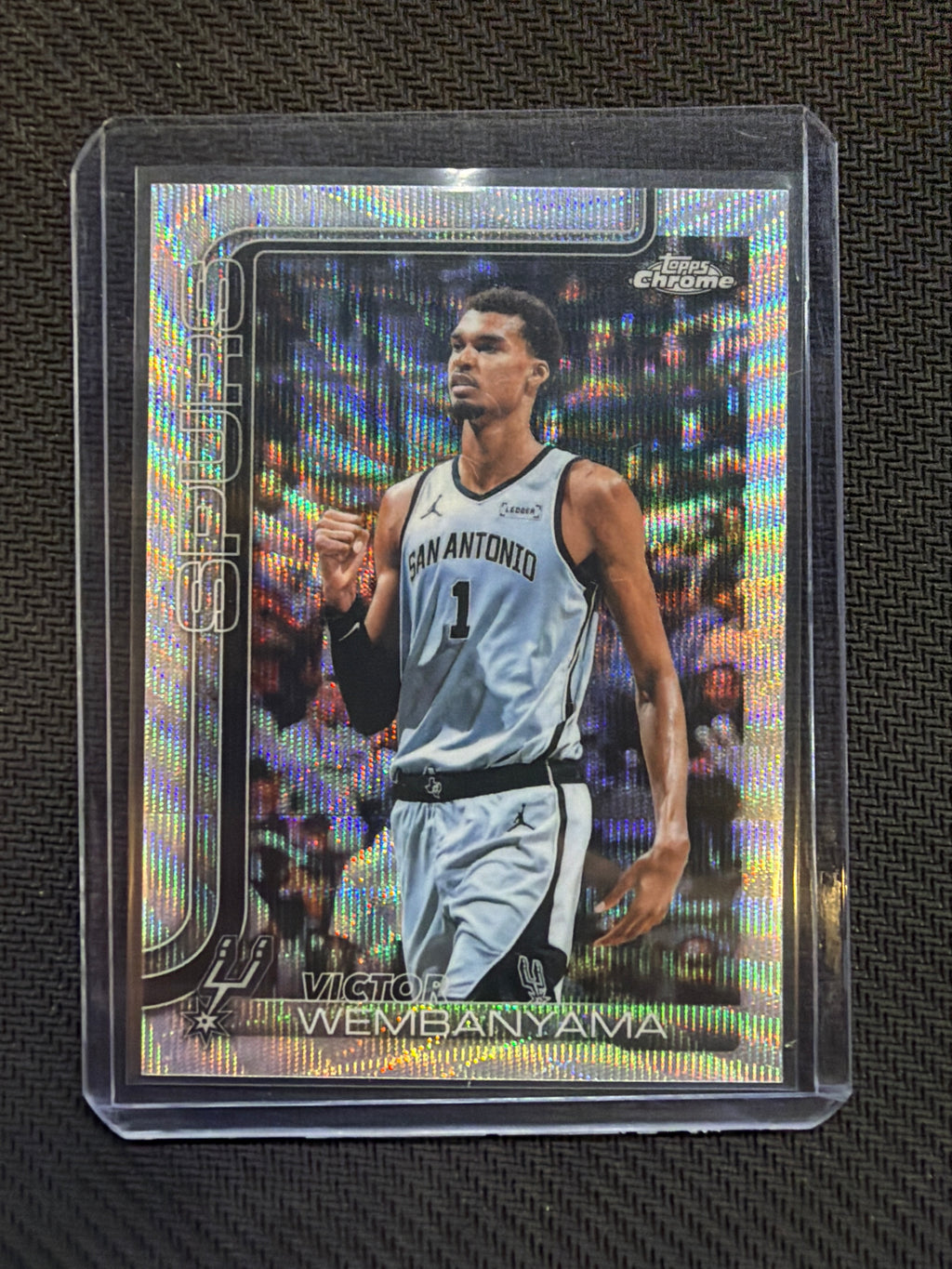 2025-26 Topps Chrome Update Victor Wembanyama Wave #22 Spurs