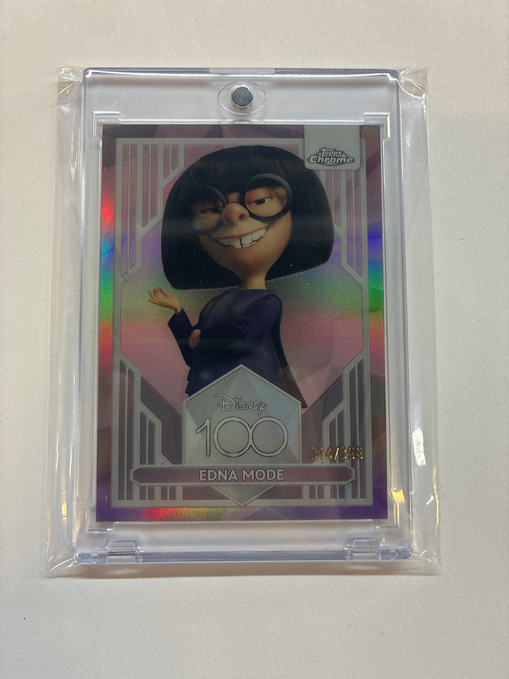 2023 Topps Chrome Disney 100 Edna Mode Pink Refractor /399