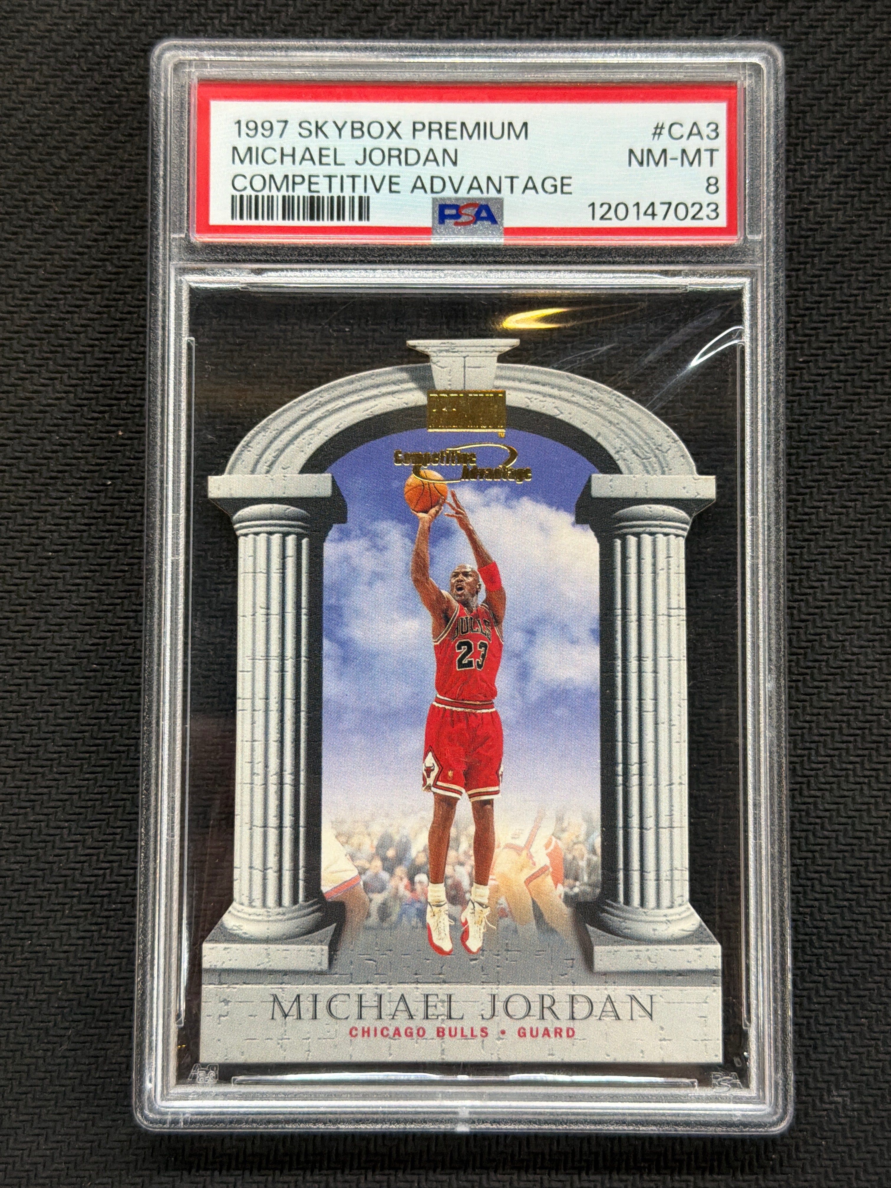 1197 Skybox Premium Michael Jordan Competitive Advantage PSA 8 Bulls 023
