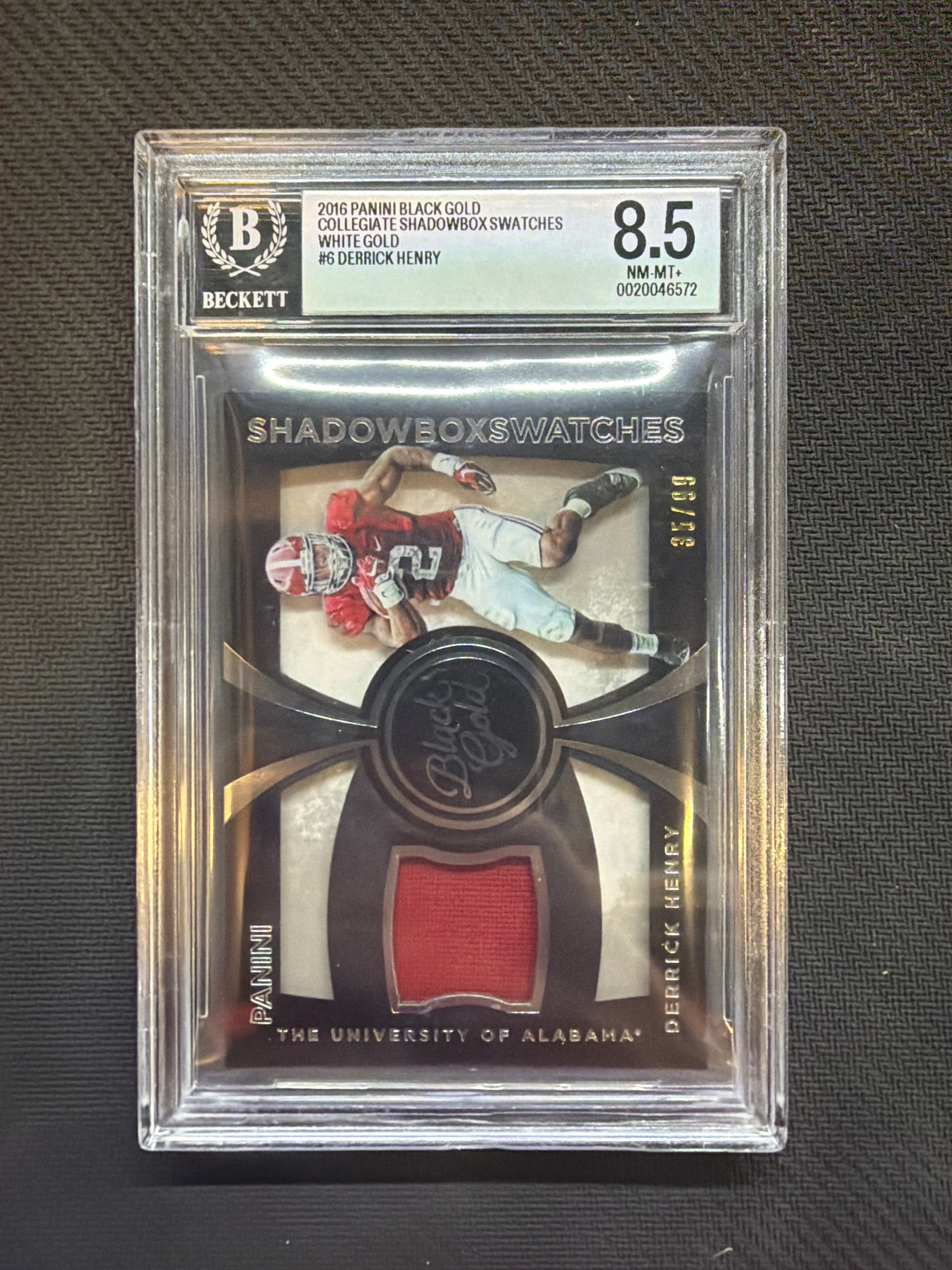 2016 Panini Black Gold Derrick Henry Shawdow Swatches White Gold /99 BGS 8.5 Alabama