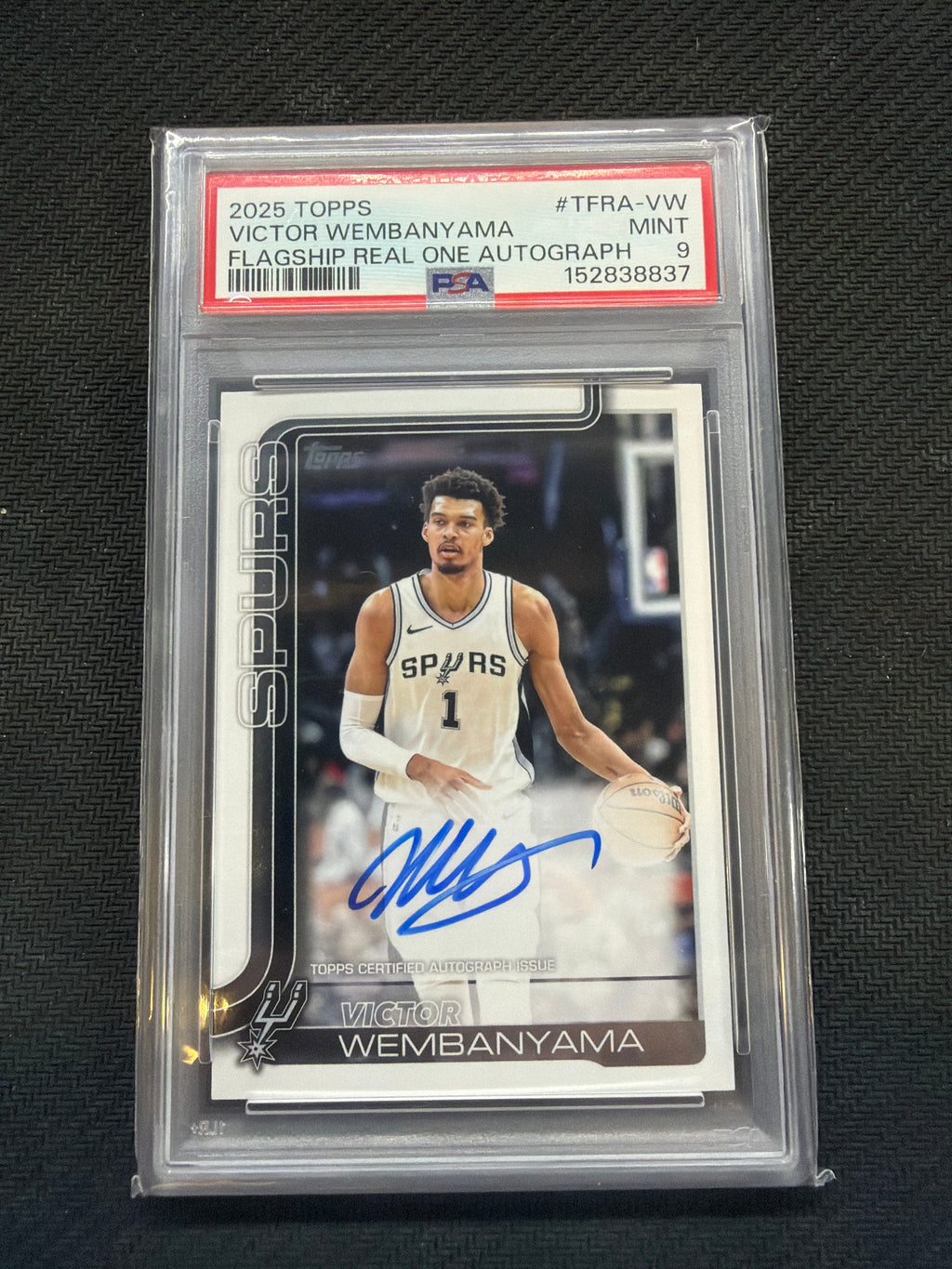 2025/26 Topps Victor Wembanyama Flagship Real One Auto PSA 9 Spurs