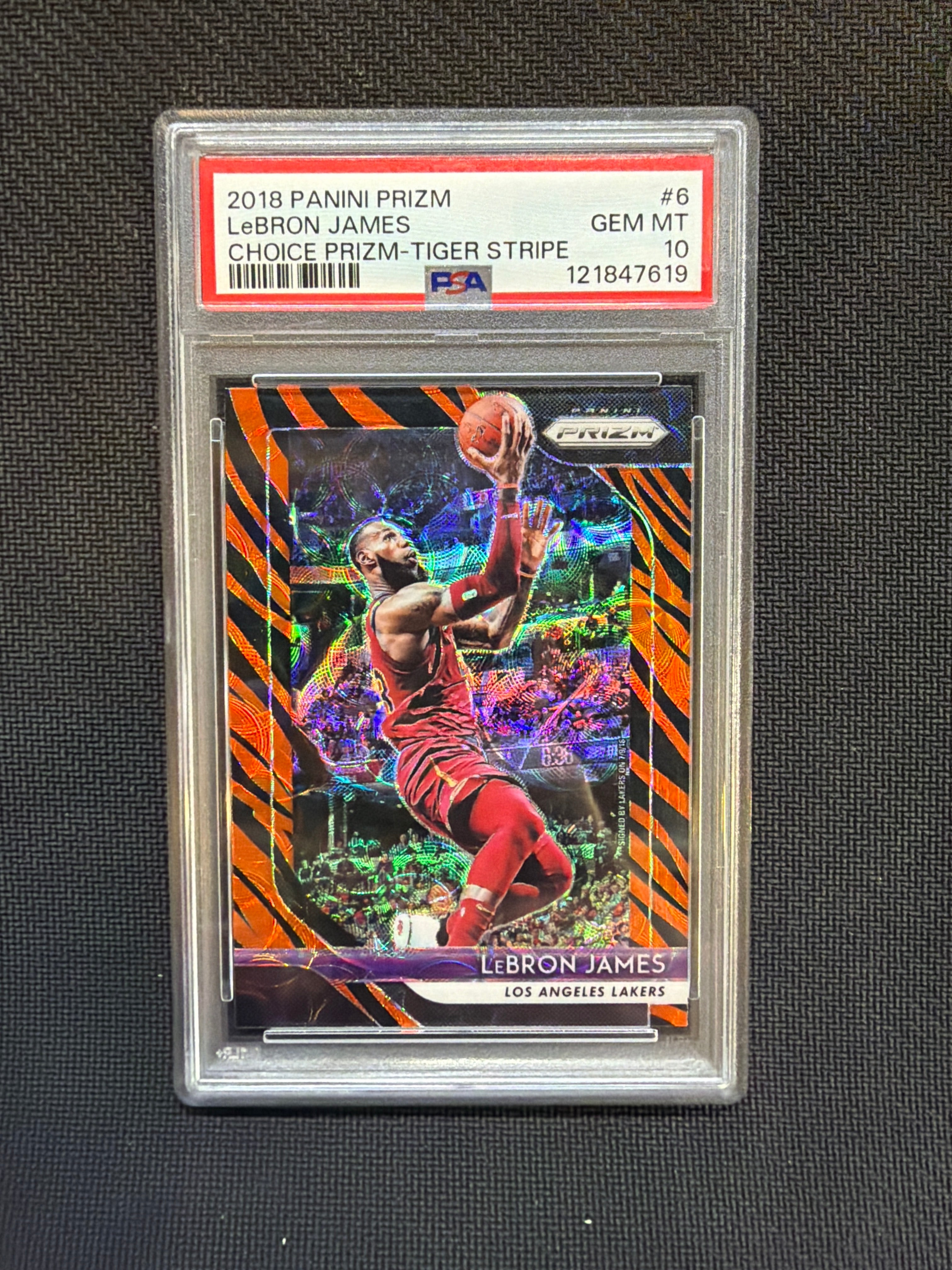 2018 Panini Prizm LeBron James Tiger Stripe PSA 10 Cavs 619
