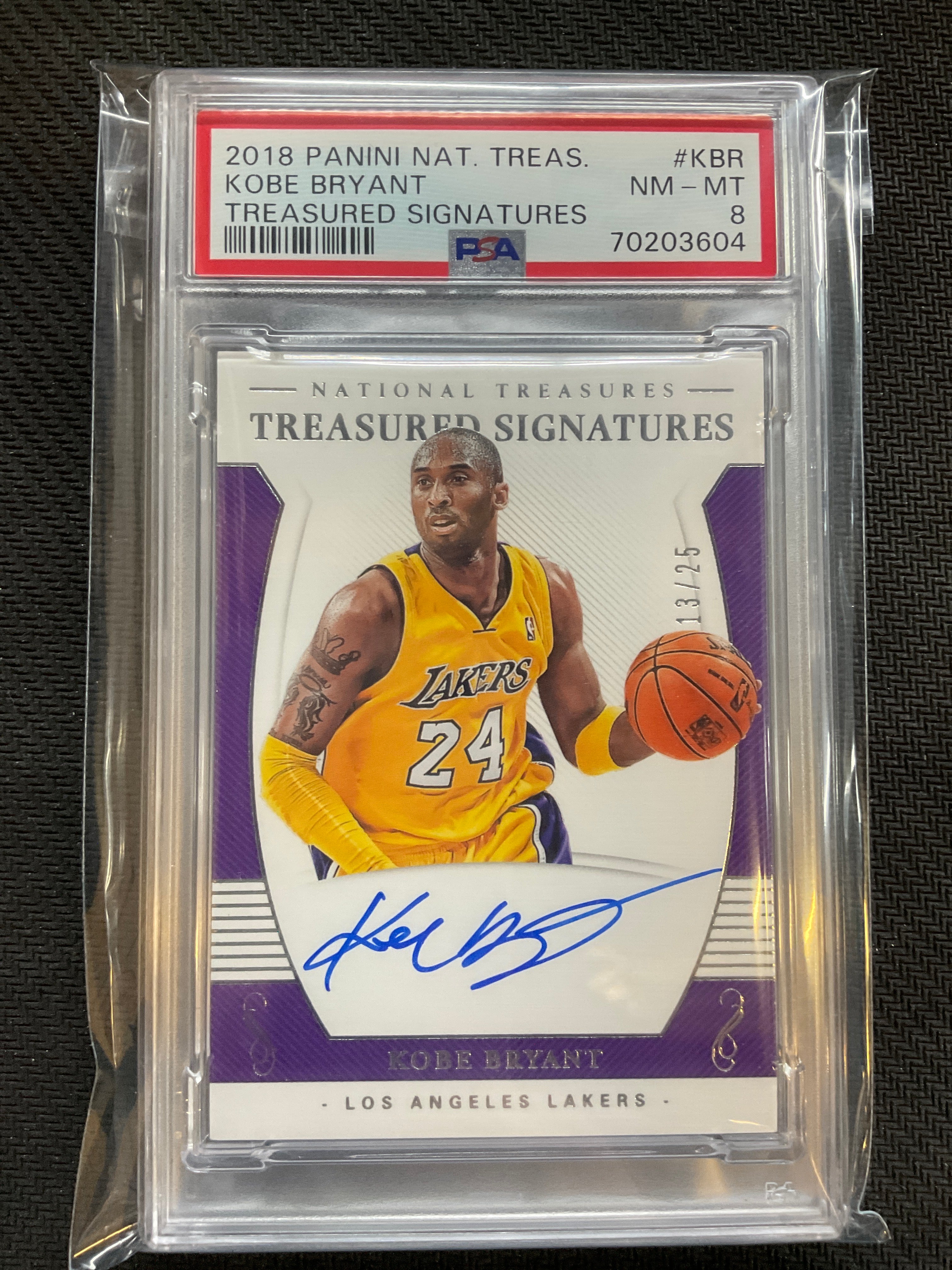 2018 Panini Nation al Treasures Kobe Bryant Treasured Signatures /25 PSA 8 Lakers