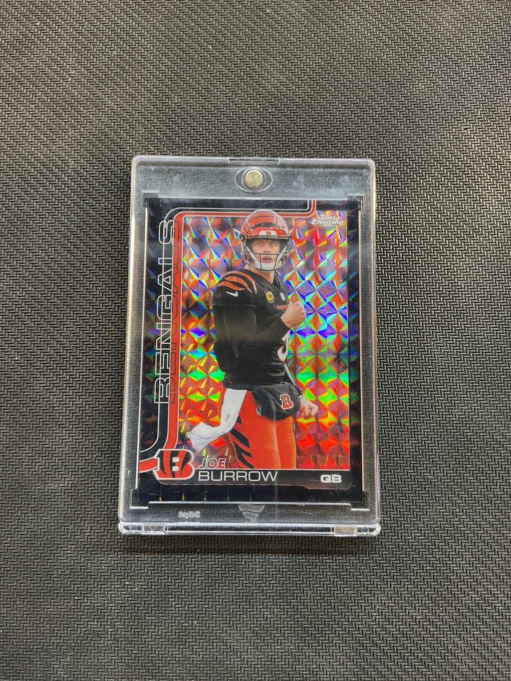 2025 Topps Chrome NFL Joe Burrow Black Geometric Refractor /10 Bengals
