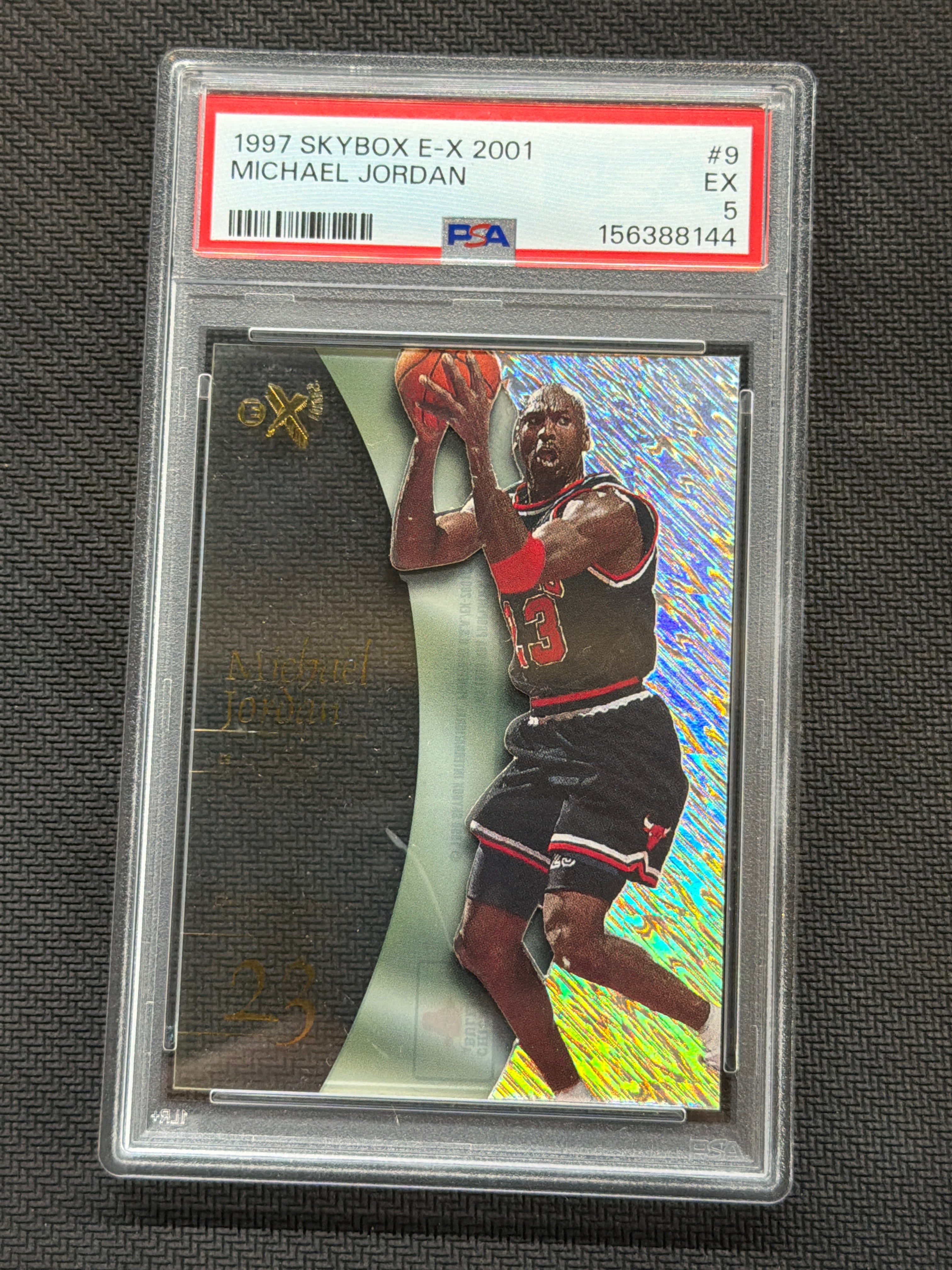 1997 Skybox E-X 2001 Michael Jordan PSA 5 Bulls