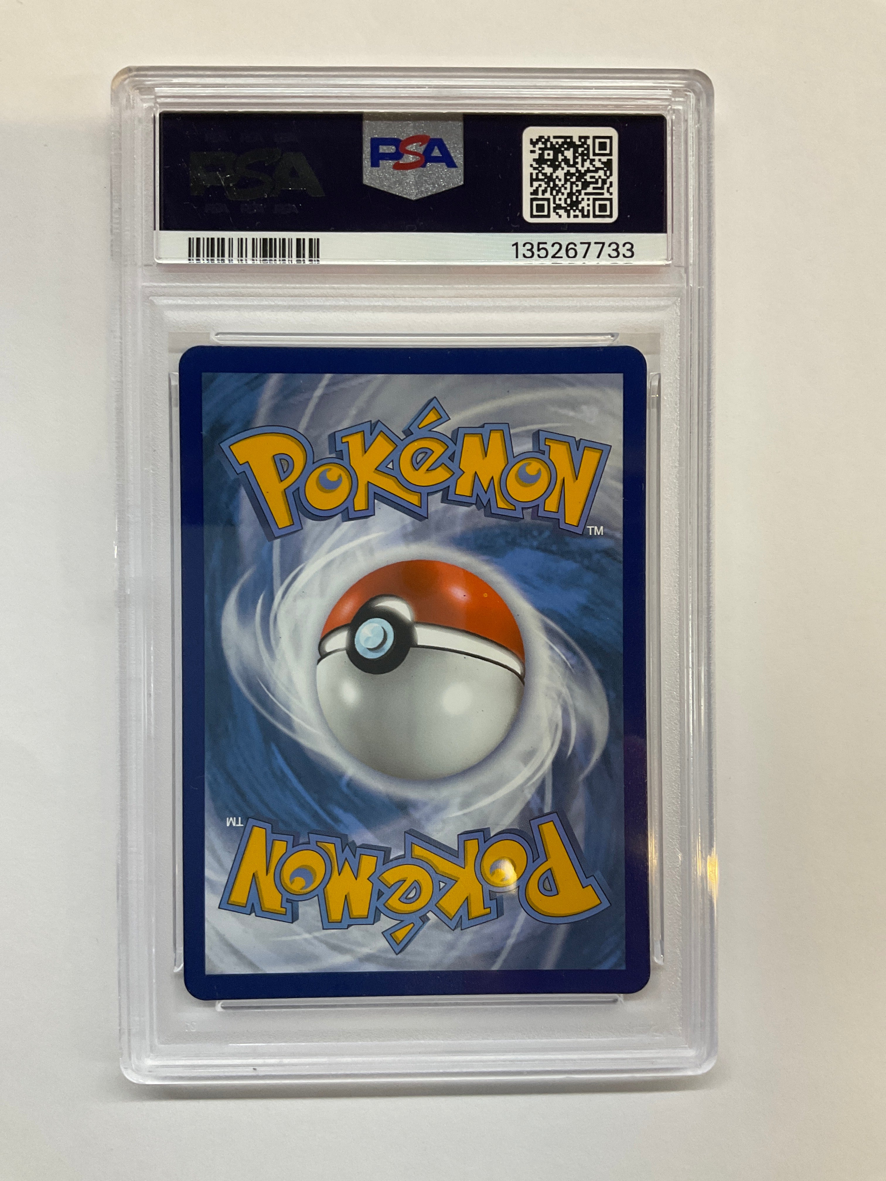 2021 Galarian Moltres V 177 PSA 9