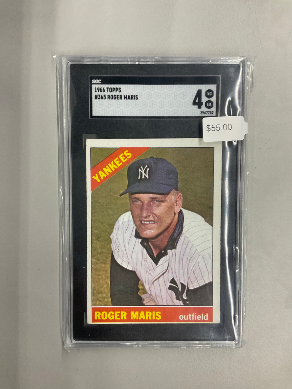 1966 Topps #365 Roger Maris SGC 4 Yankees