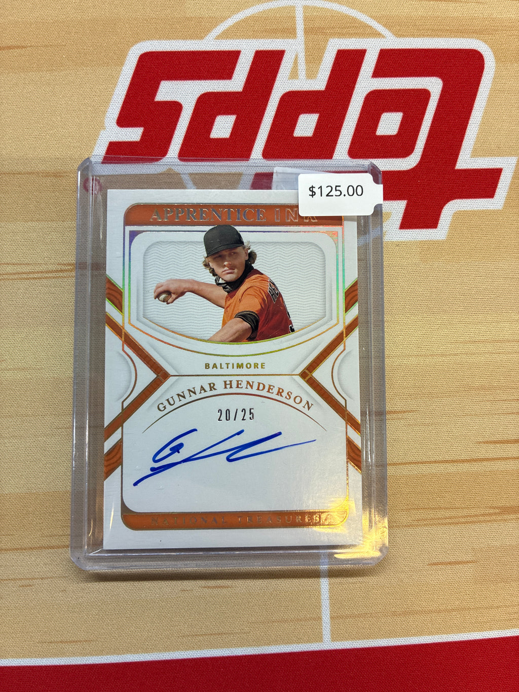 2022 Panini National Treasures Gunnar Henderson Apprentice Ink Auto Holo Gold /25 #AI-GH Orioles