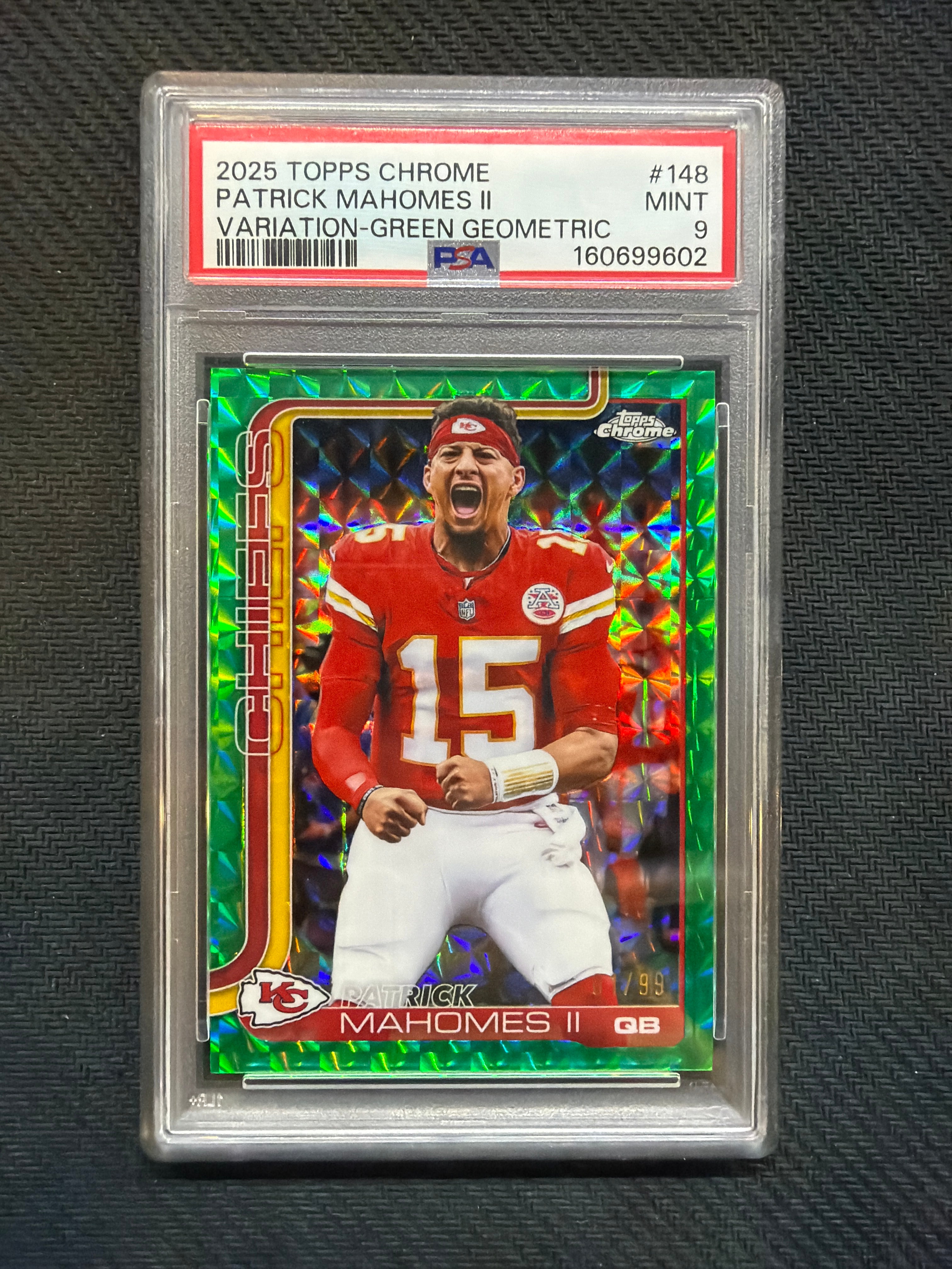 2025 Topps Chrome Patrick Mahomes Variation Green Geometeric /99 PSA 9 Chiefs