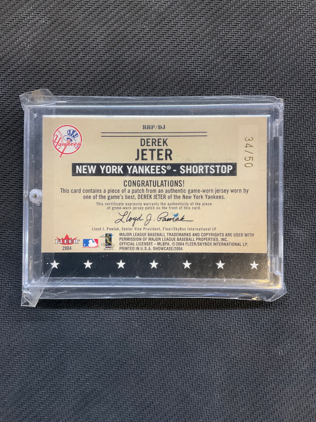 2004 Fleer Showcase Derek Jeter Baseball's Best Game Worn Patch /50 Yankees