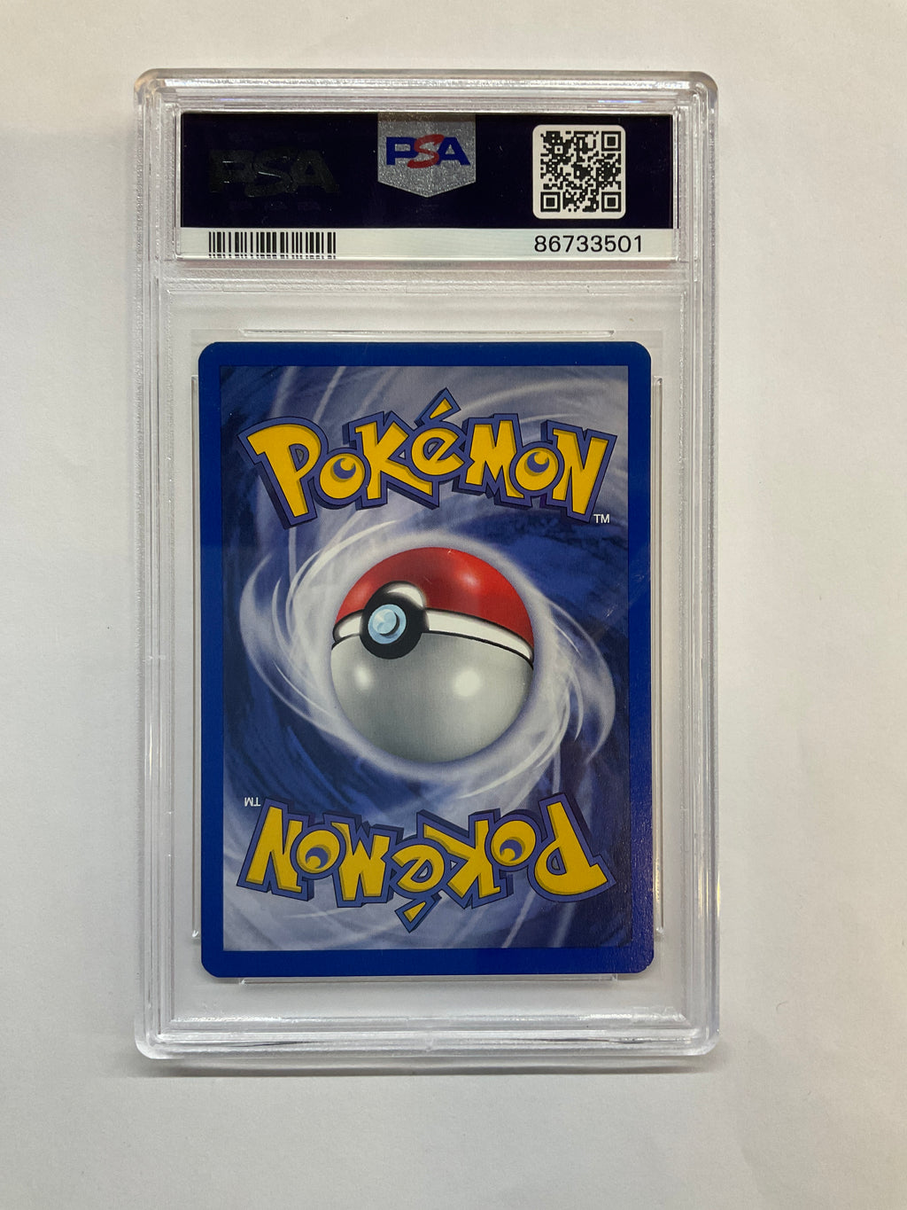 2000 Pokemon Gym Heroes Rocket's Hitmonchan 11 Holo PSA 8