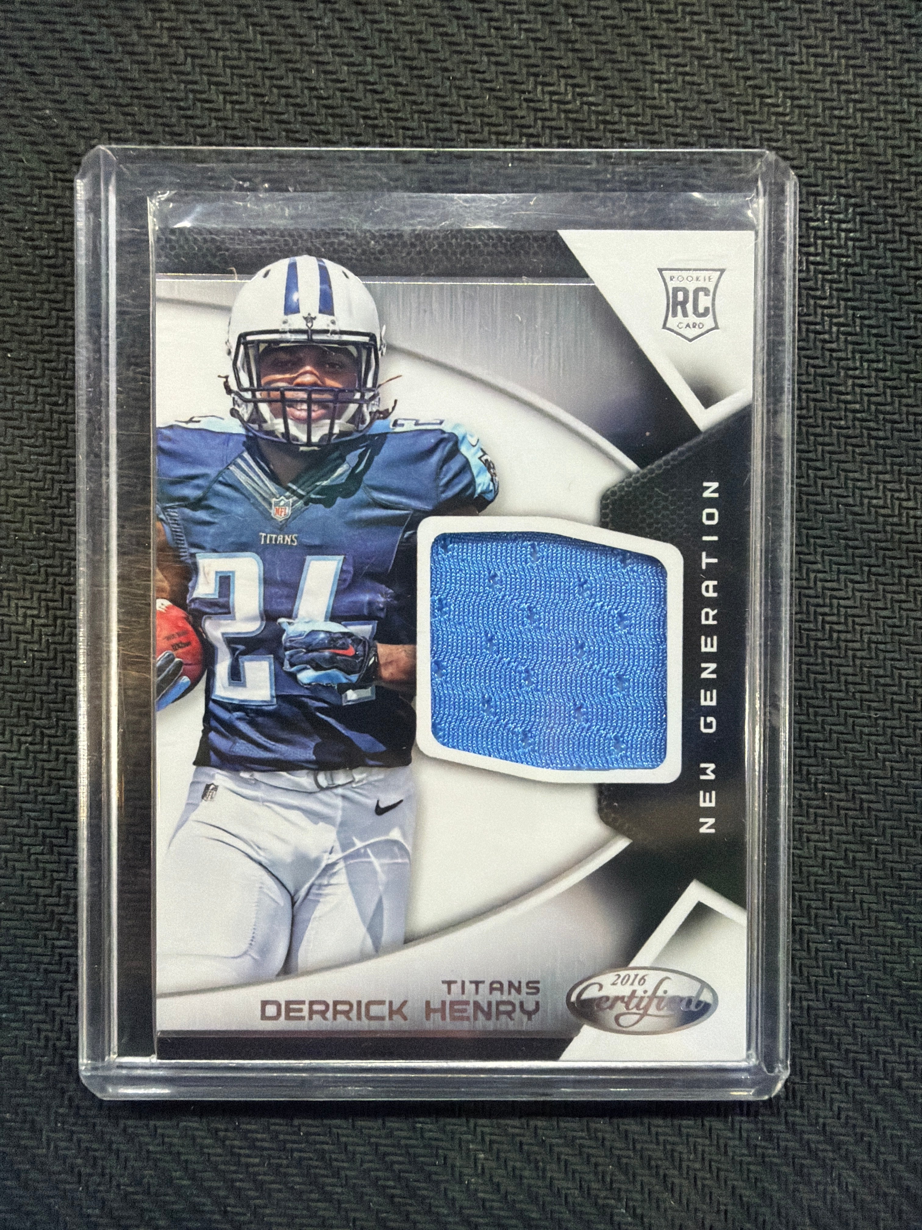 2016 Panini Certified Derrick Henry Rookie Patch Titans