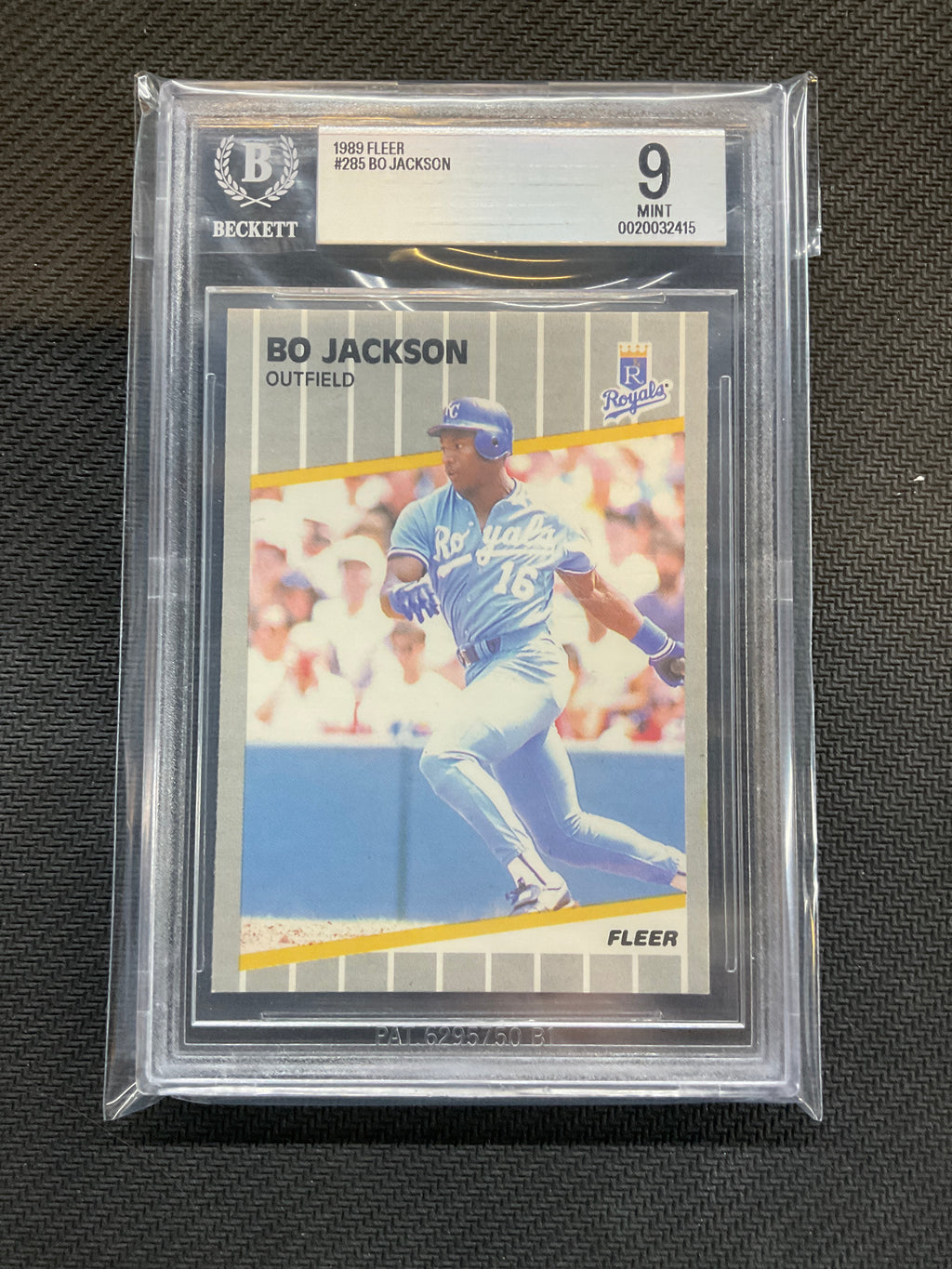 1989 Fleer #285 Bo Jackosn BGS 9 Royals