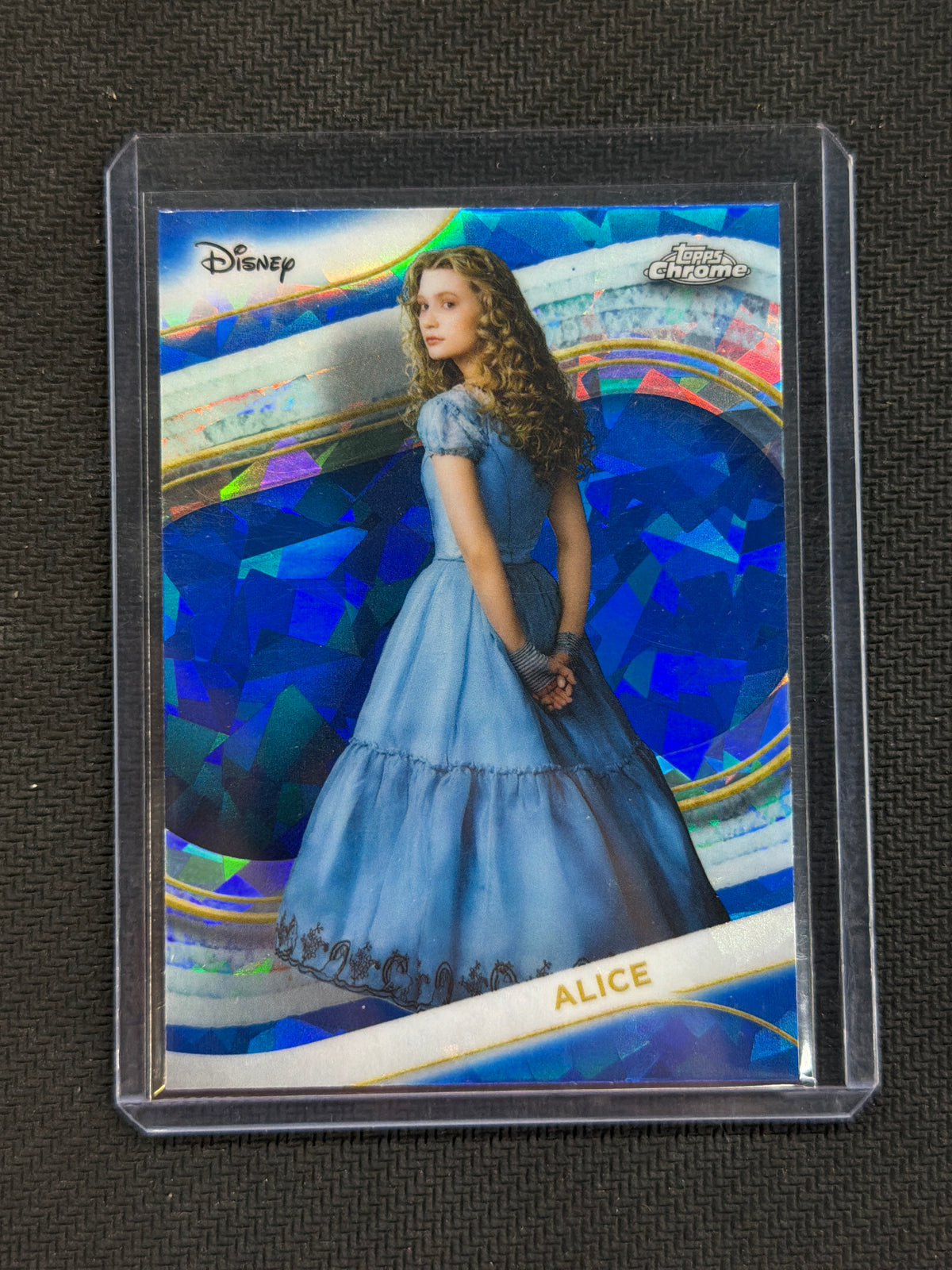 2025 Topps Chrome Disney Sapphire Alice #175