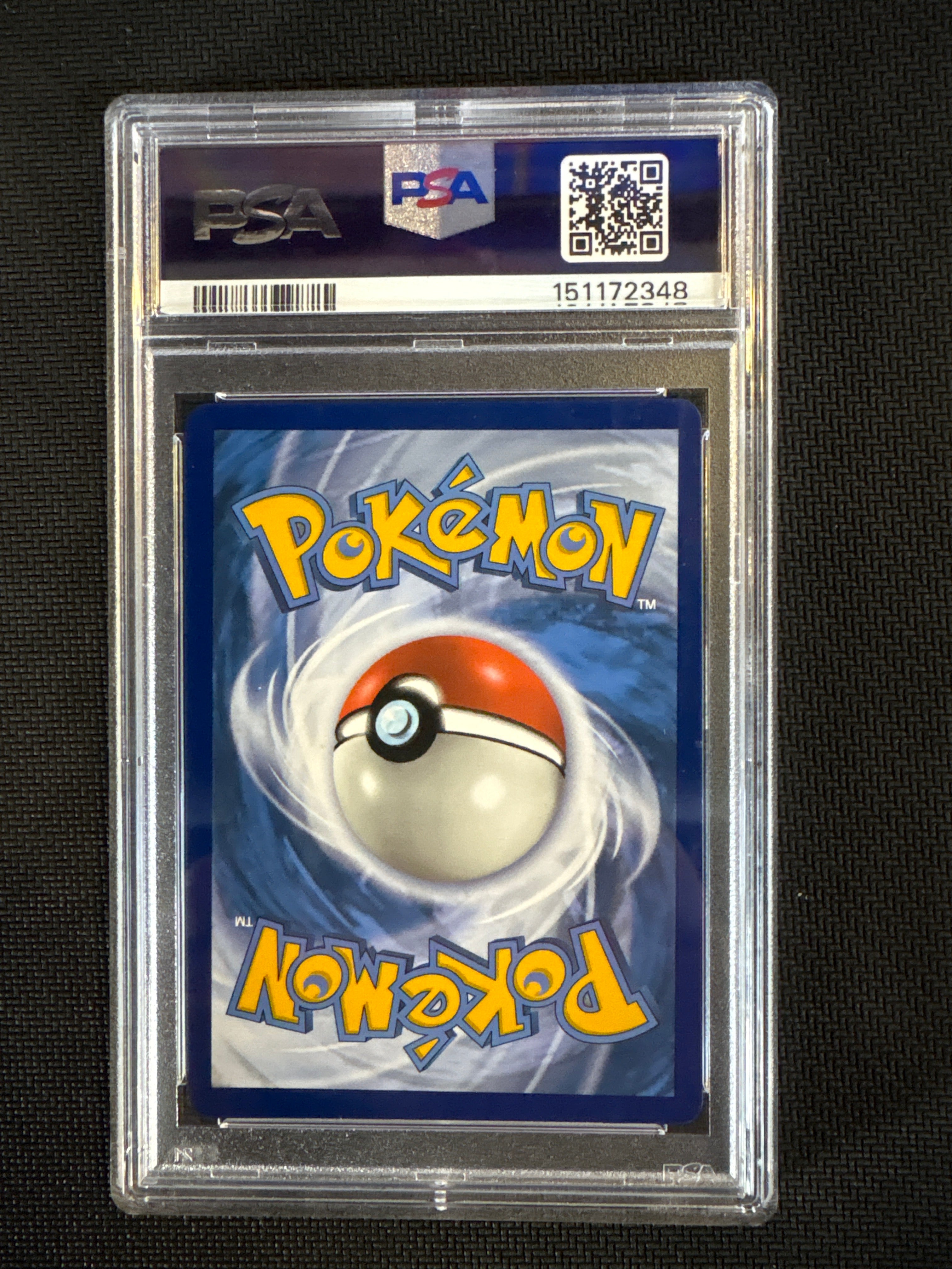 2021 Pokemon Fusion Strike Mew V 251 PSA 8