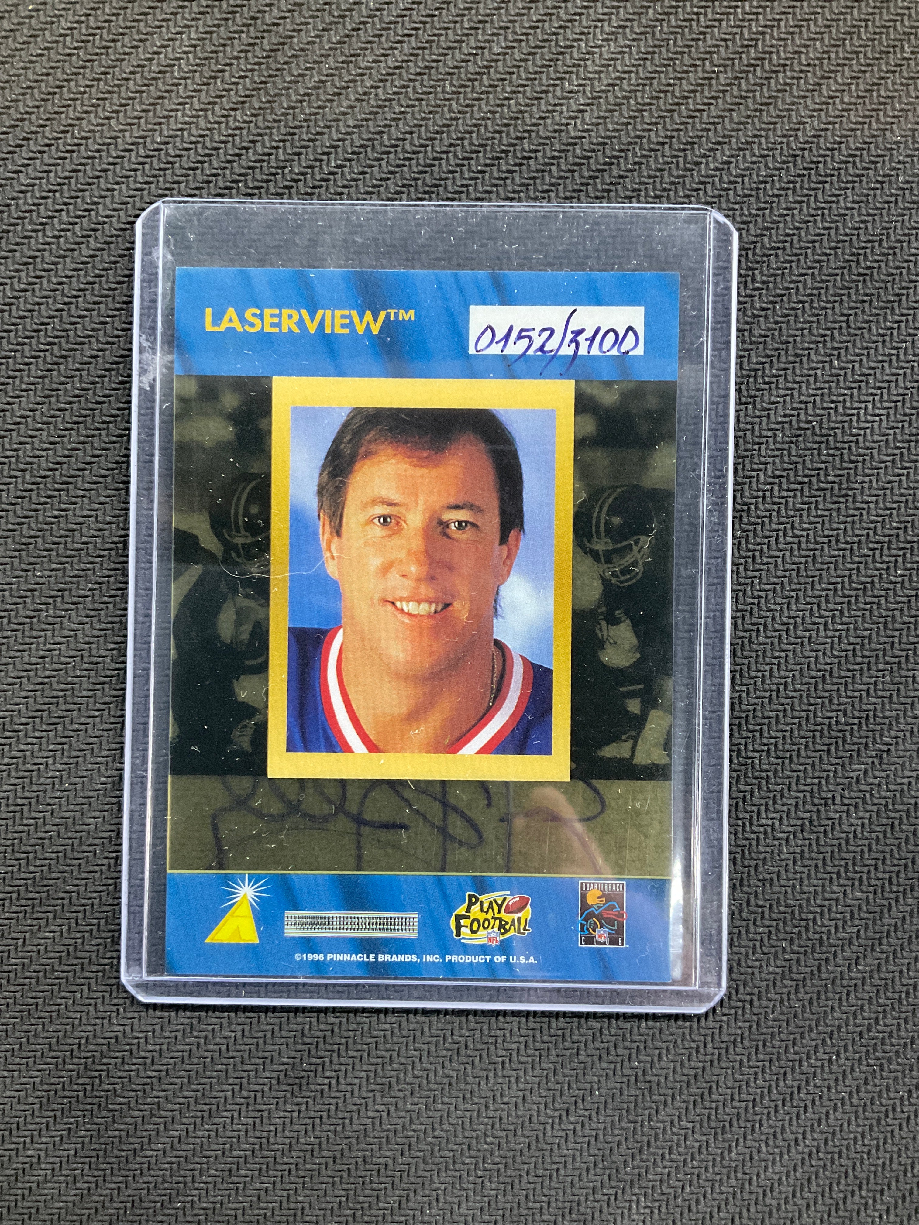 1996 Pinnacle Laser View Jim Kelly Inscriptions Auto /3100 Bills