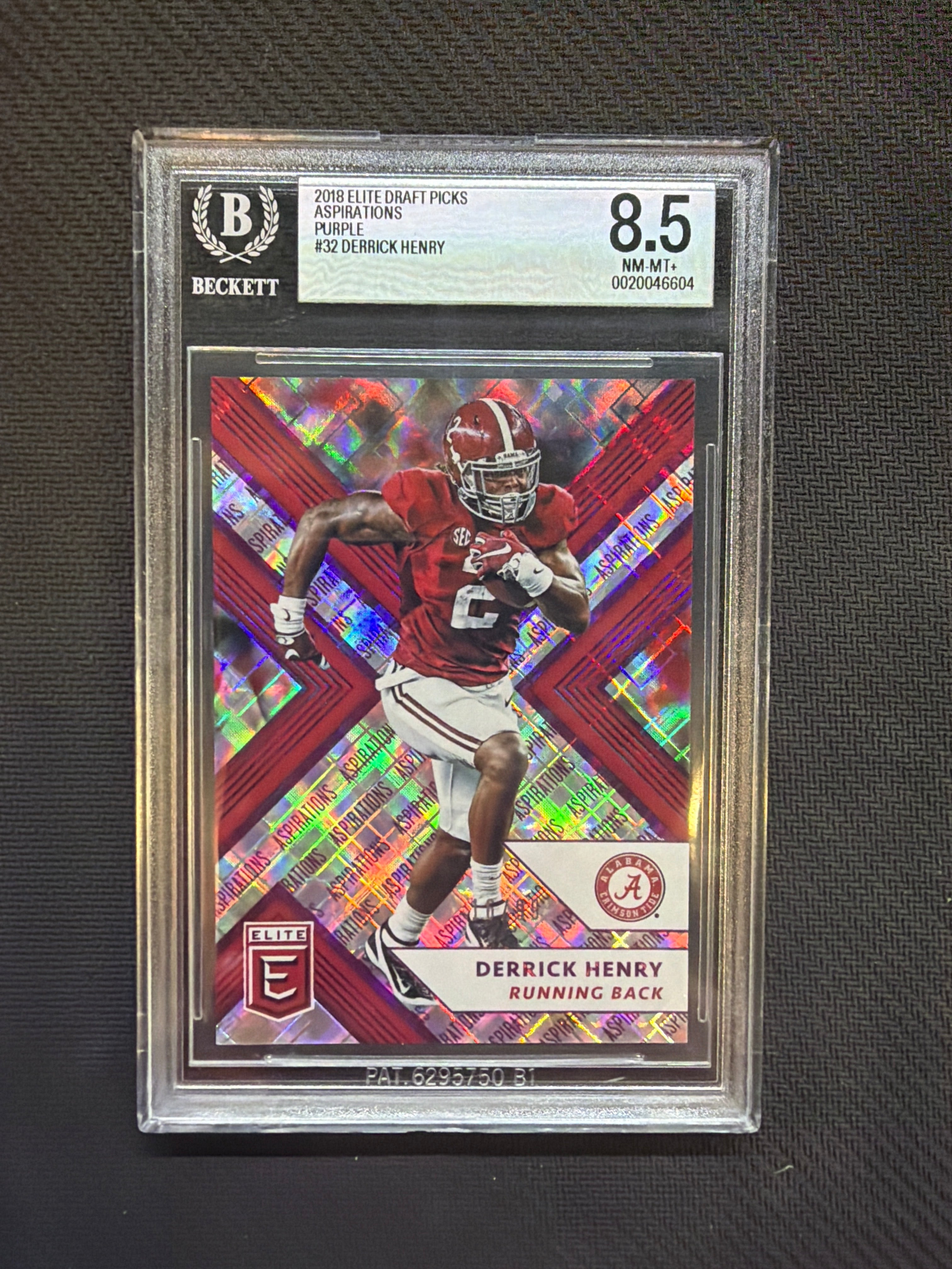 2018 Elite Draft Picks Derrick Henry Purple /99 BGS 8.5 Alabama