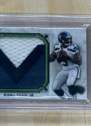 2013 Topps Museum Jumbo Russell Wilson Emerald Patch 1/1 BGS 8.5