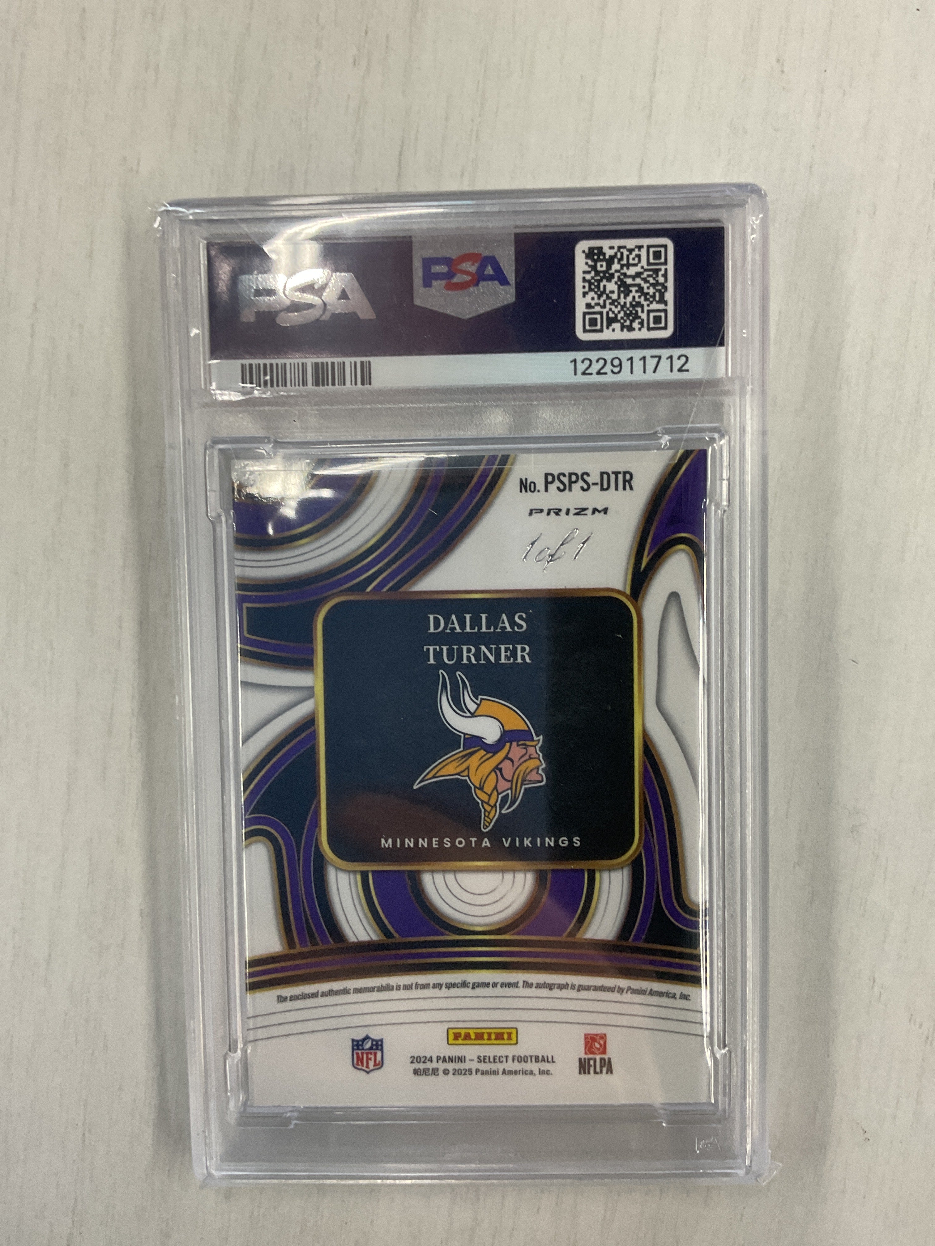 2024 Select Dallas Turner Shield Patch Auto 1/1 PSA 8