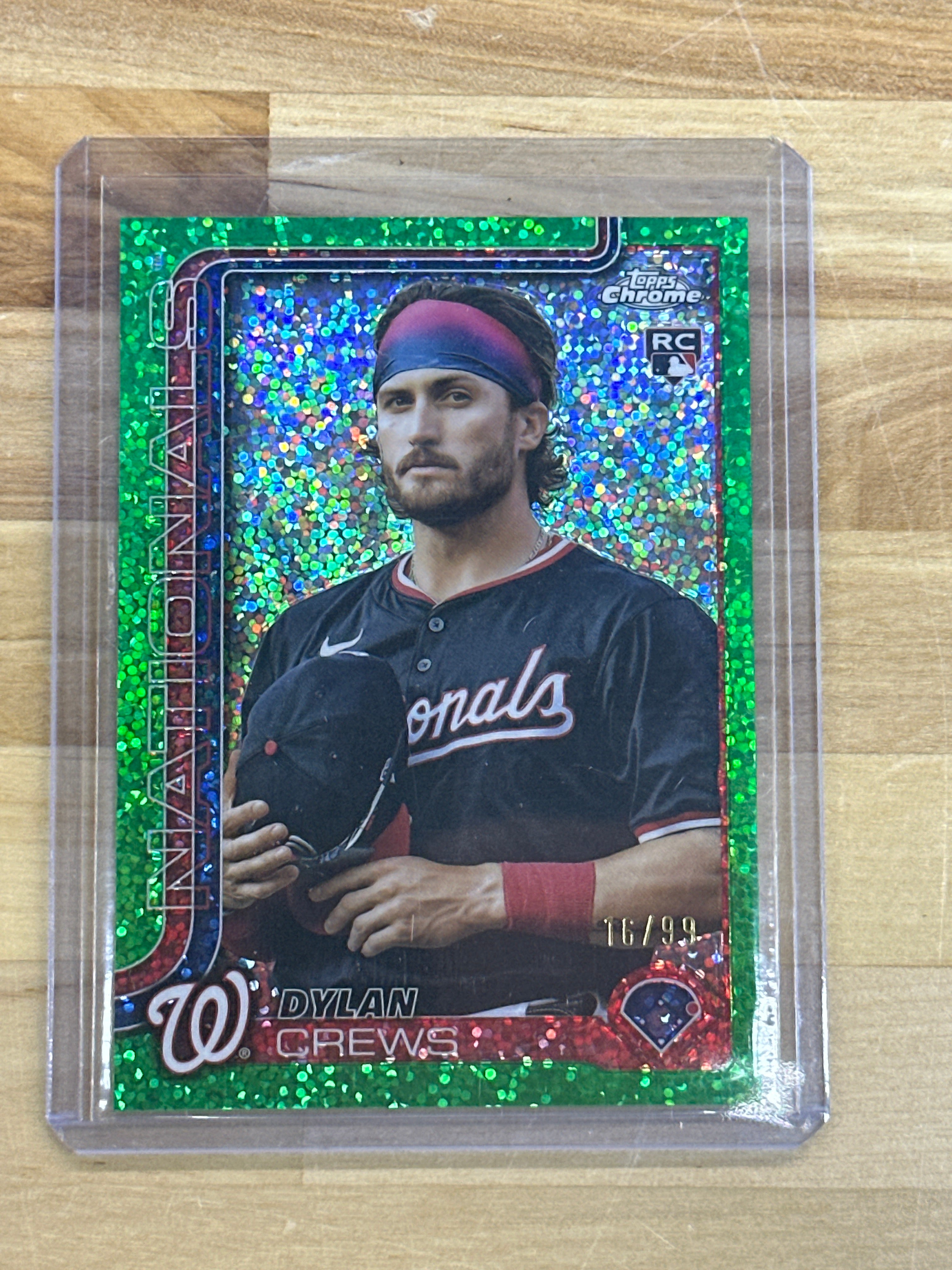2025 Topps Chrome Dylan Crews Green Speckle SP Image