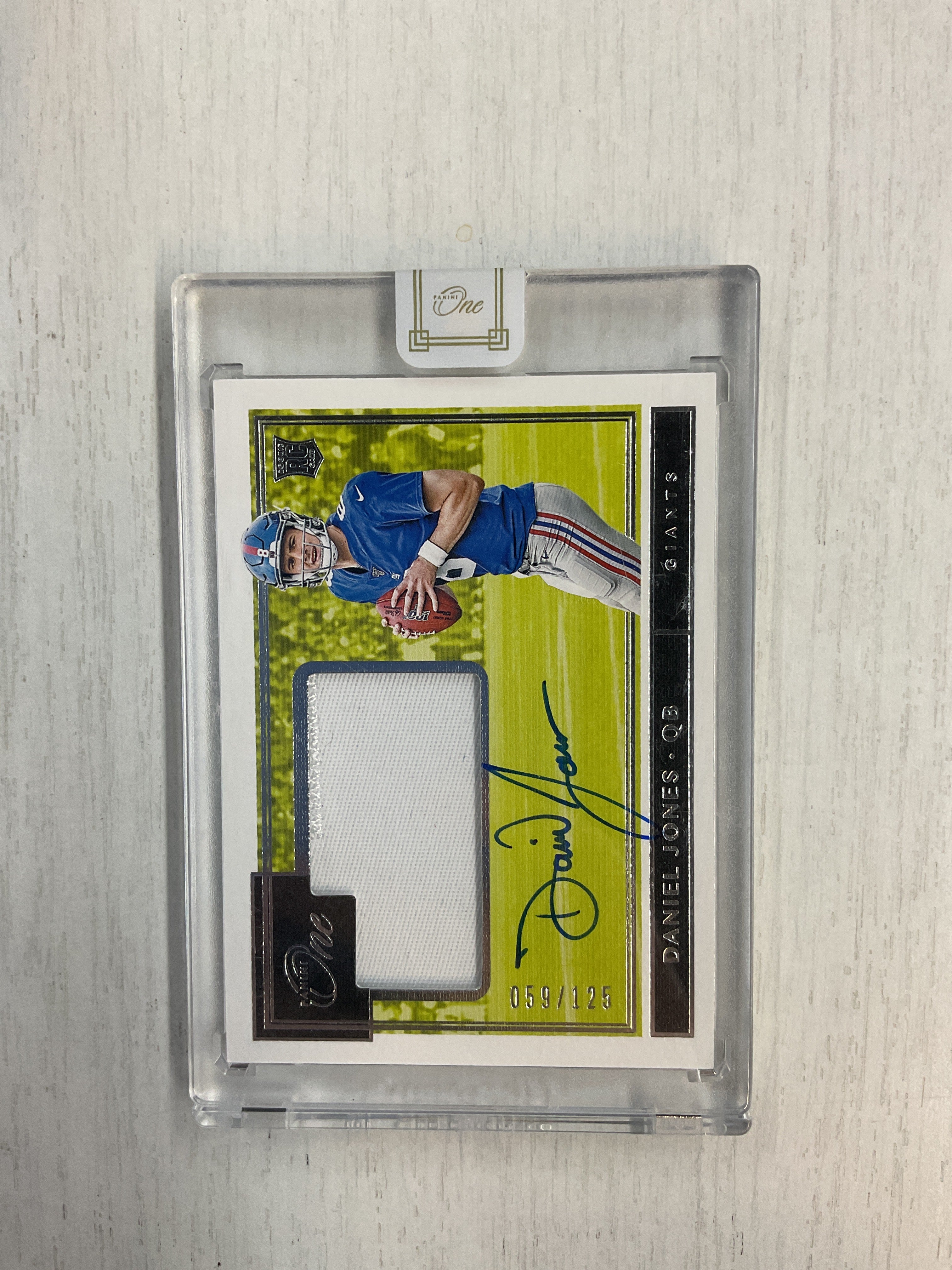 2019 One Daniel Jones Rookie Patch Auto /125 Giants