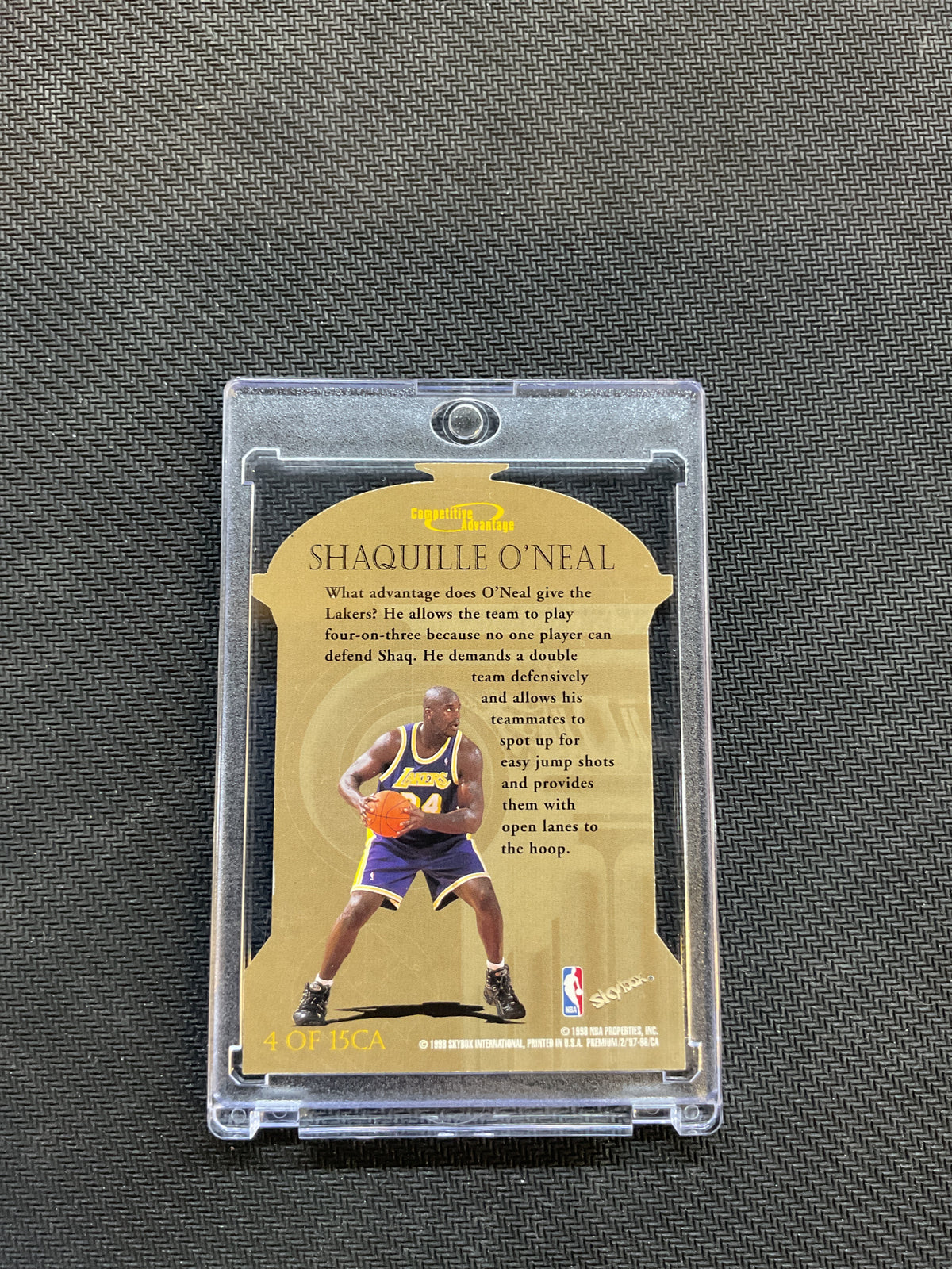 1997 Skybox Premium Shaquille O'Neal Competitive Advantage