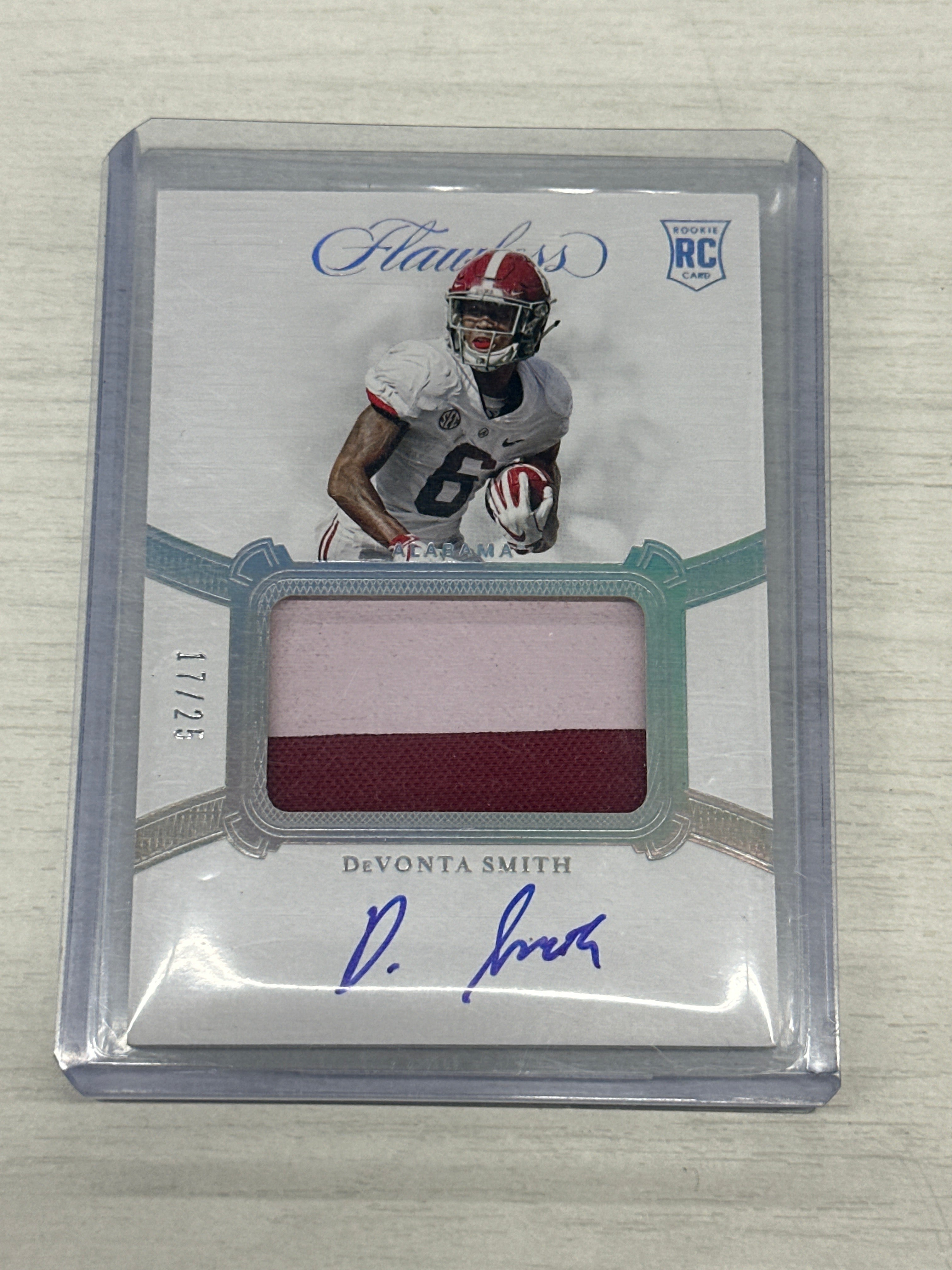 2021 Panini Flawless Collegiate DeVonta Smith Patch Auto /25