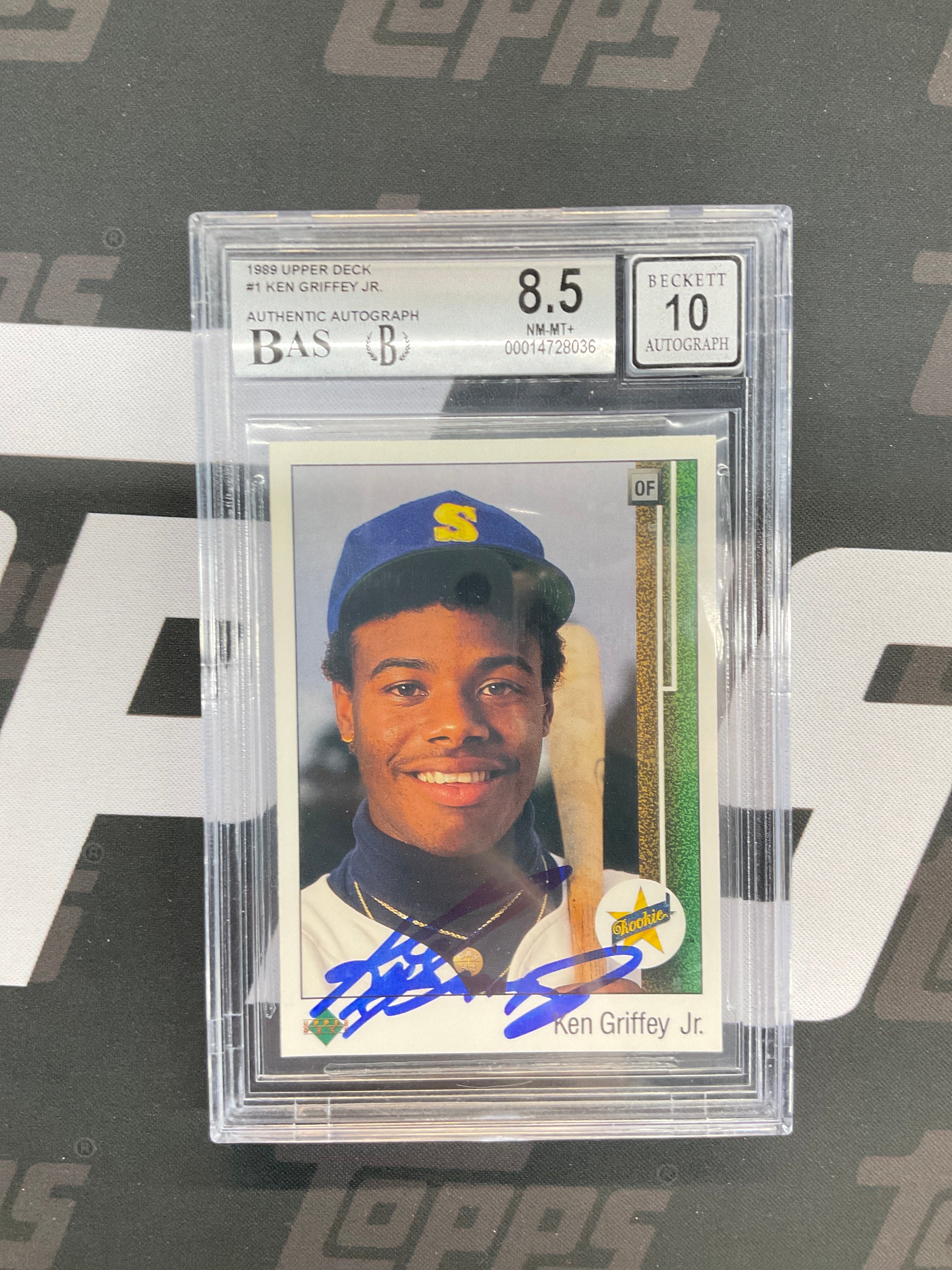 1989 Upper Deck Ken Griffey Jr. Rookie Auto BGS 8.5 10 Mariners