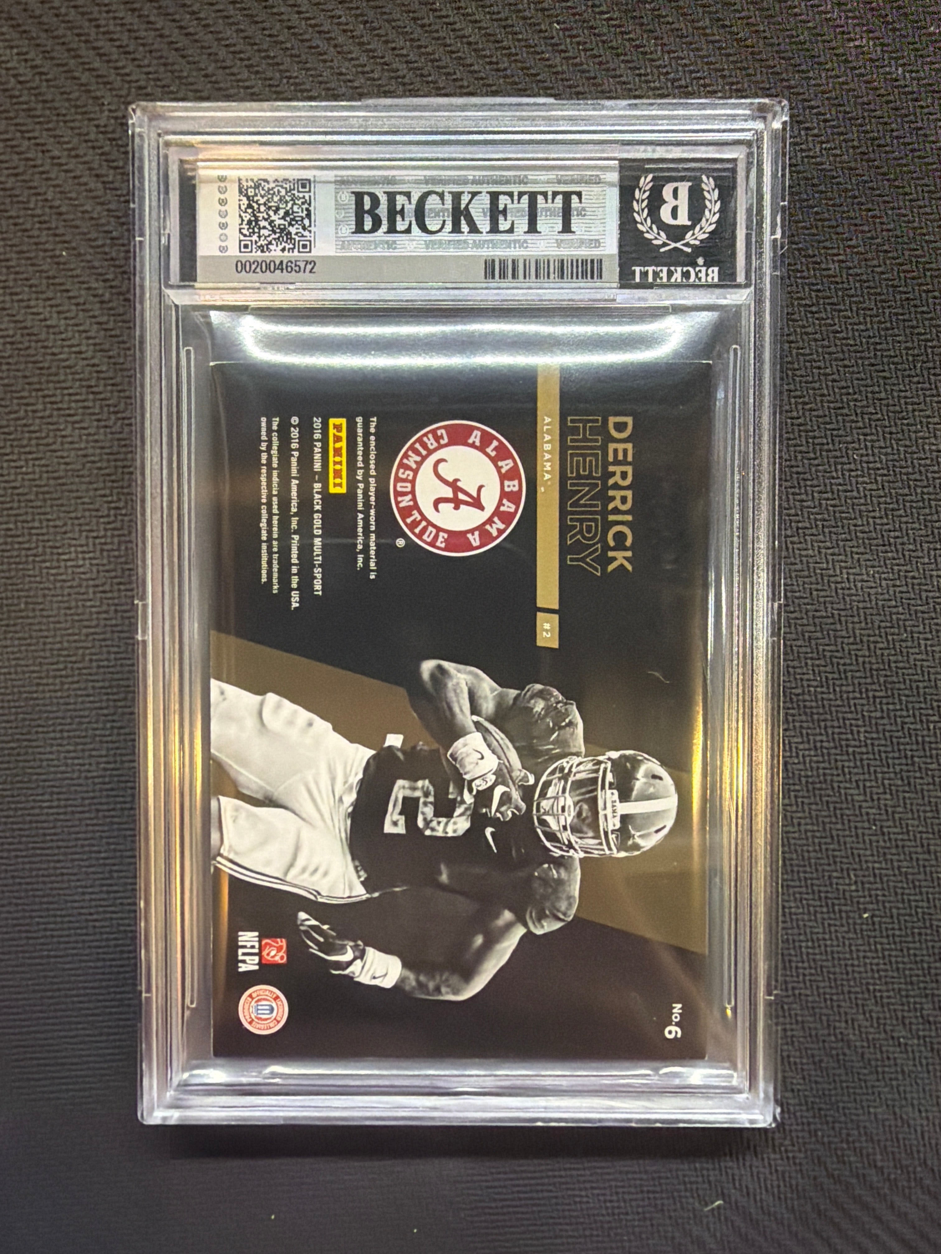 2016 Panini Black Gold Derrick Henry Shawdow Swatches White Gold /99 BGS 8.5 Alabama
