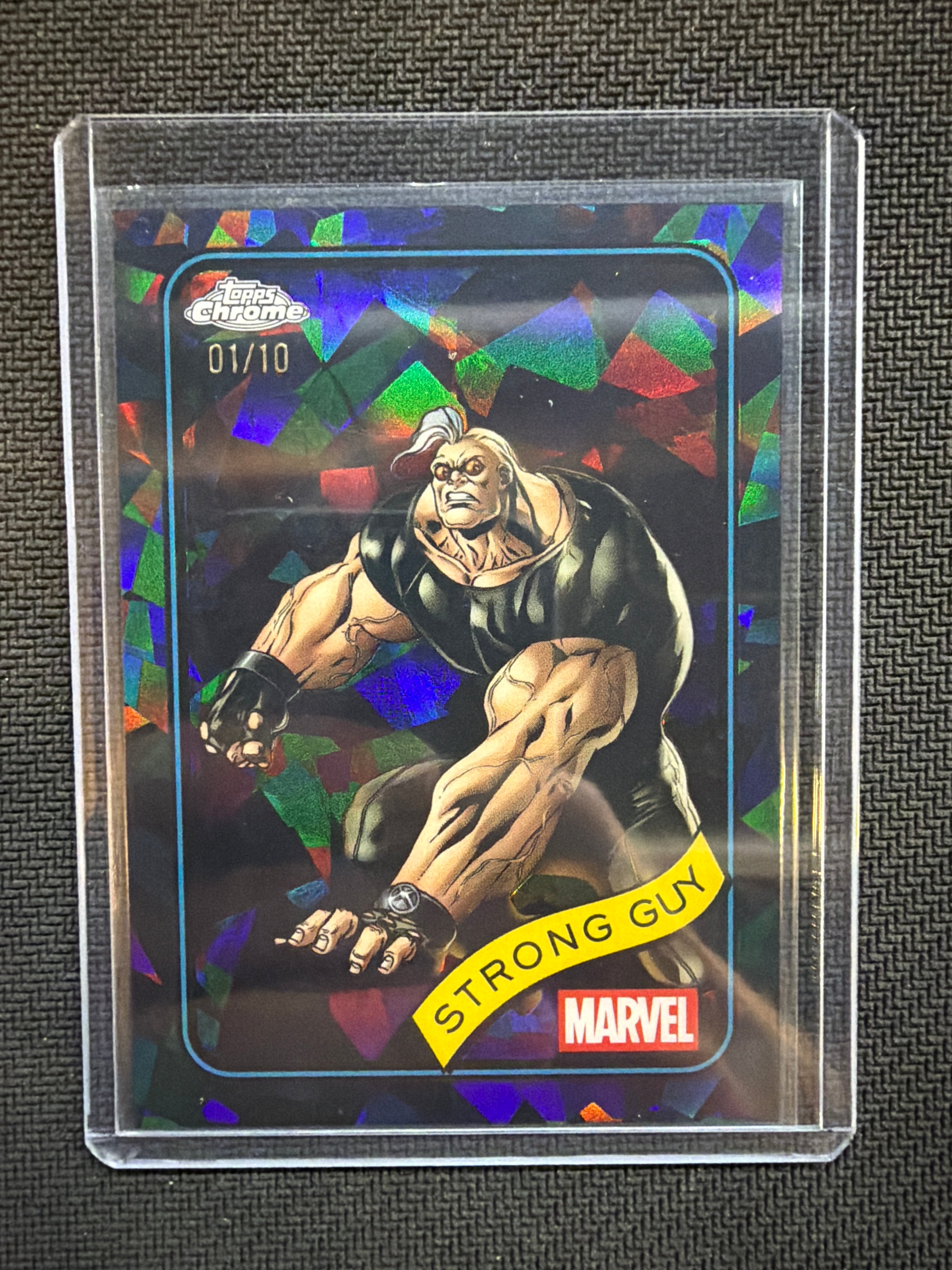 2025 Topps Chrome Marvel Sapphire Strong Guy Black /10 #182