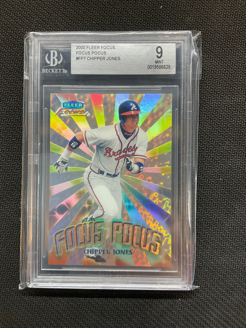 2000 Fleer Focus Chipper Jones Focus Pocus BGS 9 Braves