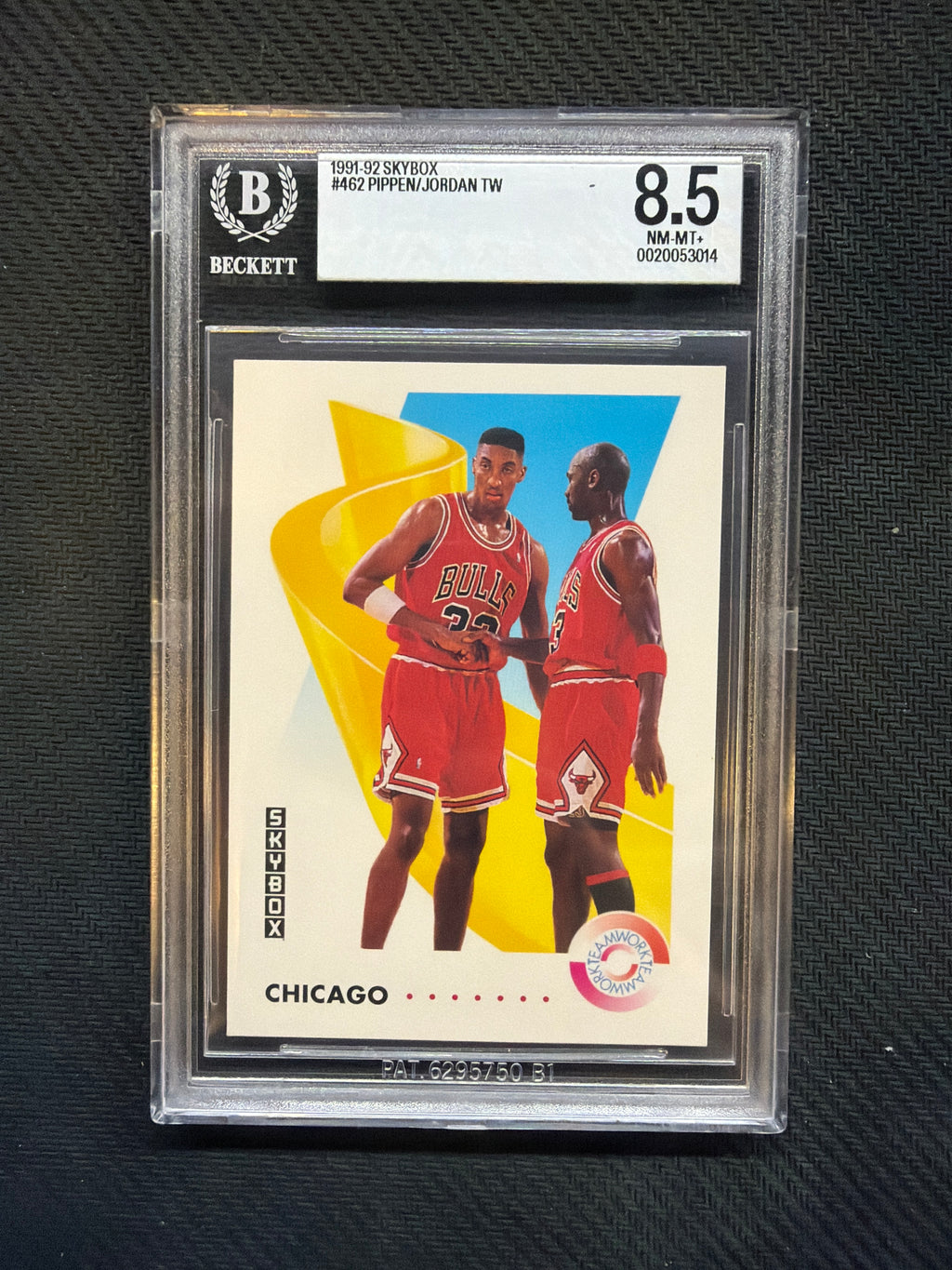 1991-92 Skybox Pippen/Jordan Teamwork BGS 8.5 Bulls