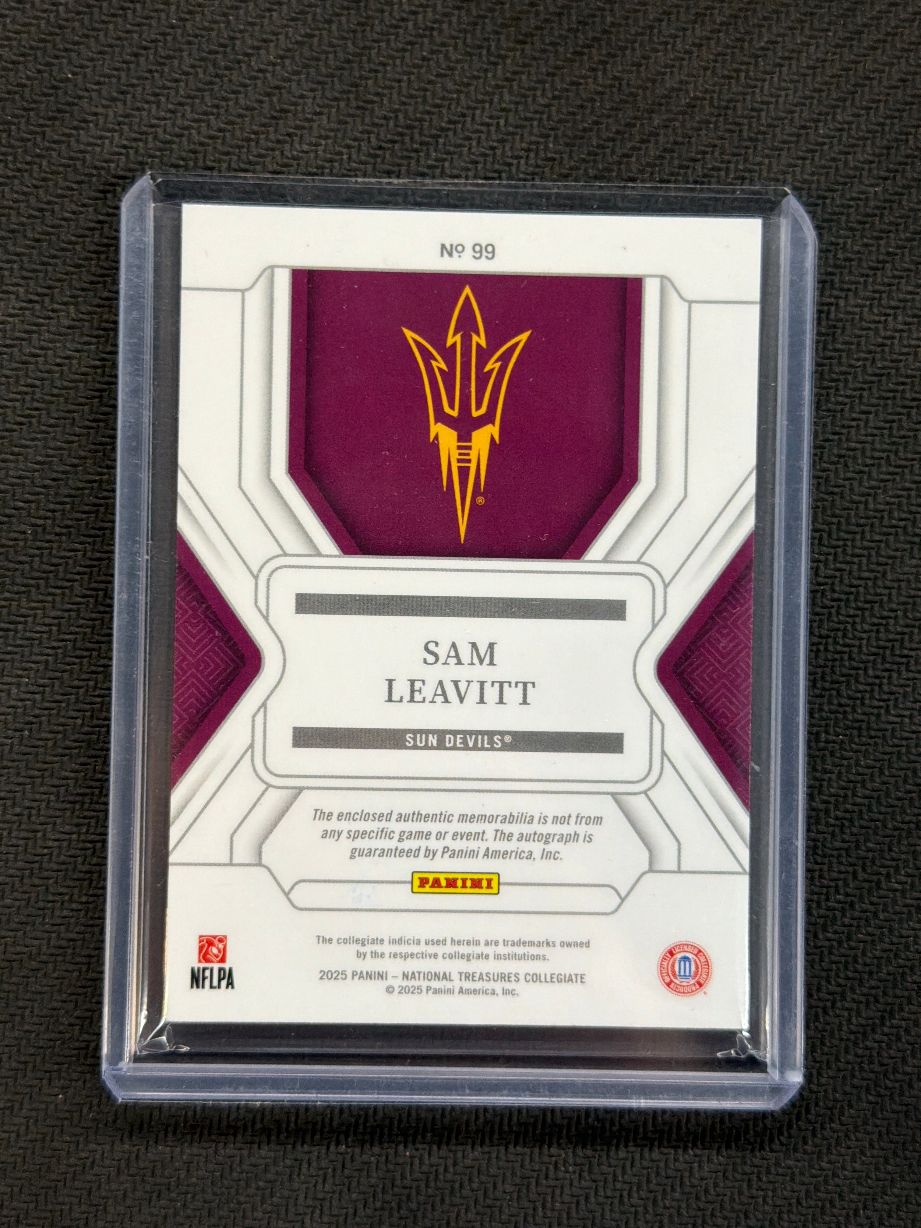 2025 Panini National Treasures Collegiate Sam Leavitt Patch Auto /11