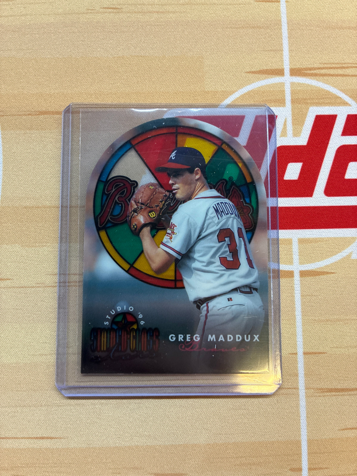 1998 Fleer SkyBox Greg Maddux Braves Die-Cut