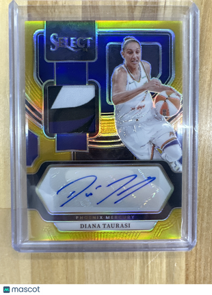 2024 Select WNBA Diana Taurasi Patch Auto Gold /10