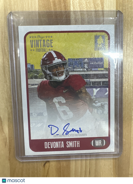 2021 Onyx Vintage Autographs Devonta Smith #FADS