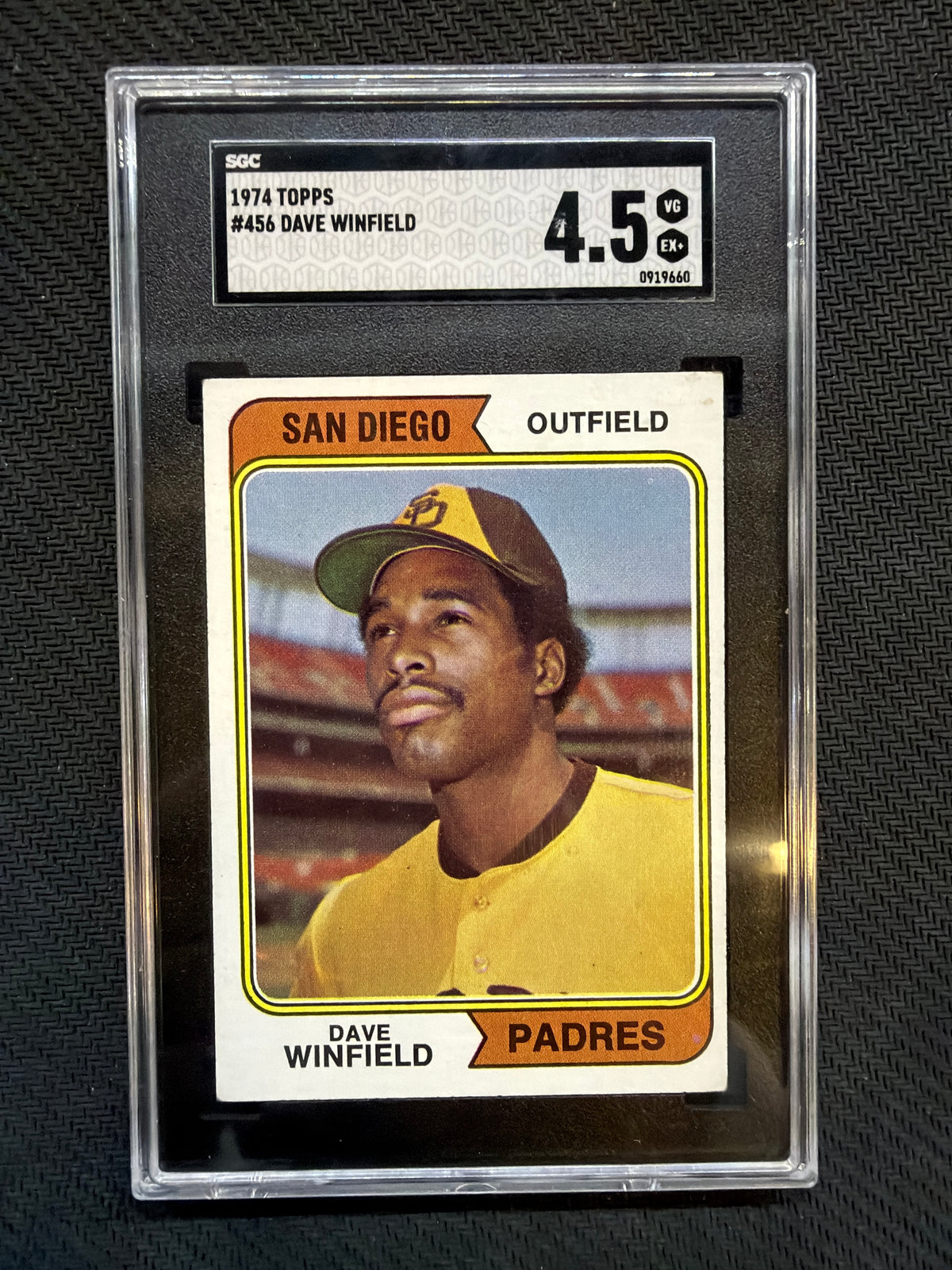 1974 Topps Dave Winfield #456 SGC 4.5 Padres
