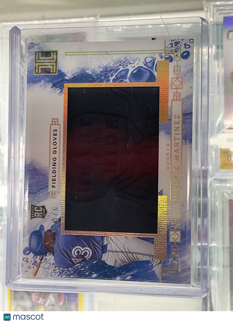 2024 Impeccable Orelvis Martinez Fielding Gloves Patch /6